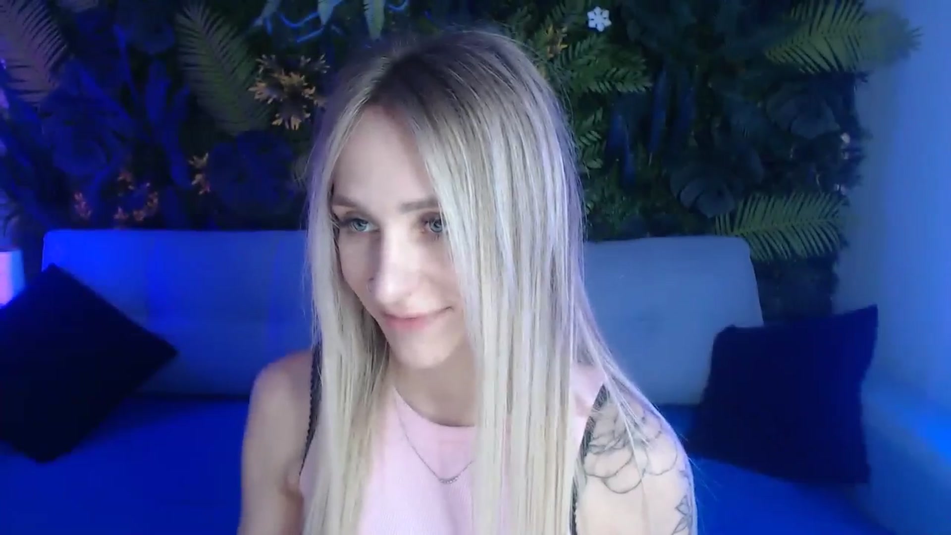 Gallery image thumbnail from Horny_Blond's myfreecams stream on, 05/27/2024, 08:15 image 3 of 20