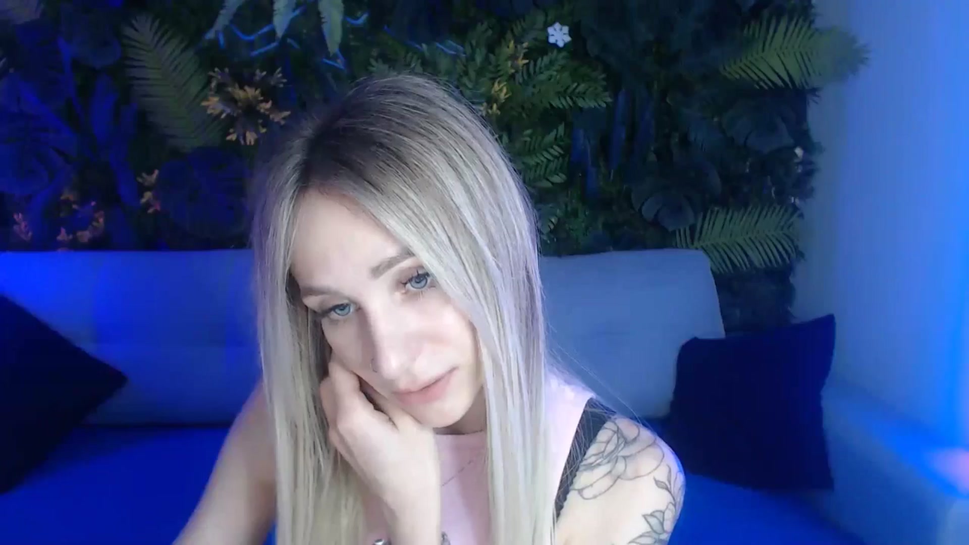 Gallery image thumbnail from Horny_Blond's myfreecams stream on, 05/27/2024, 10:26 image 5 of 20