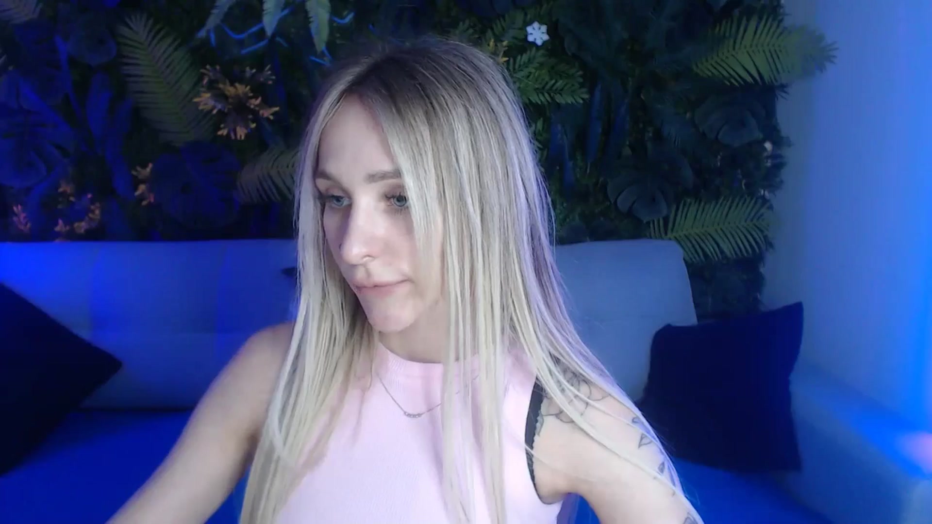 Gallery image thumbnail from Horny_Blond's myfreecams stream on, 05/27/2024, 10:26 image 3 of 20
