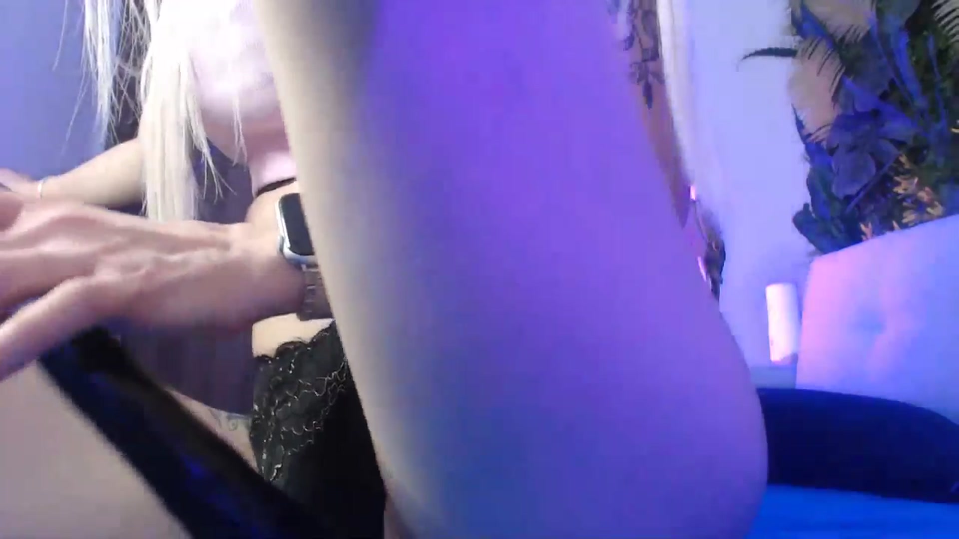 Gallery image thumbnail from Horny_Blond's myfreecams stream on, 05/27/2024, 10:26 image 17 of 20