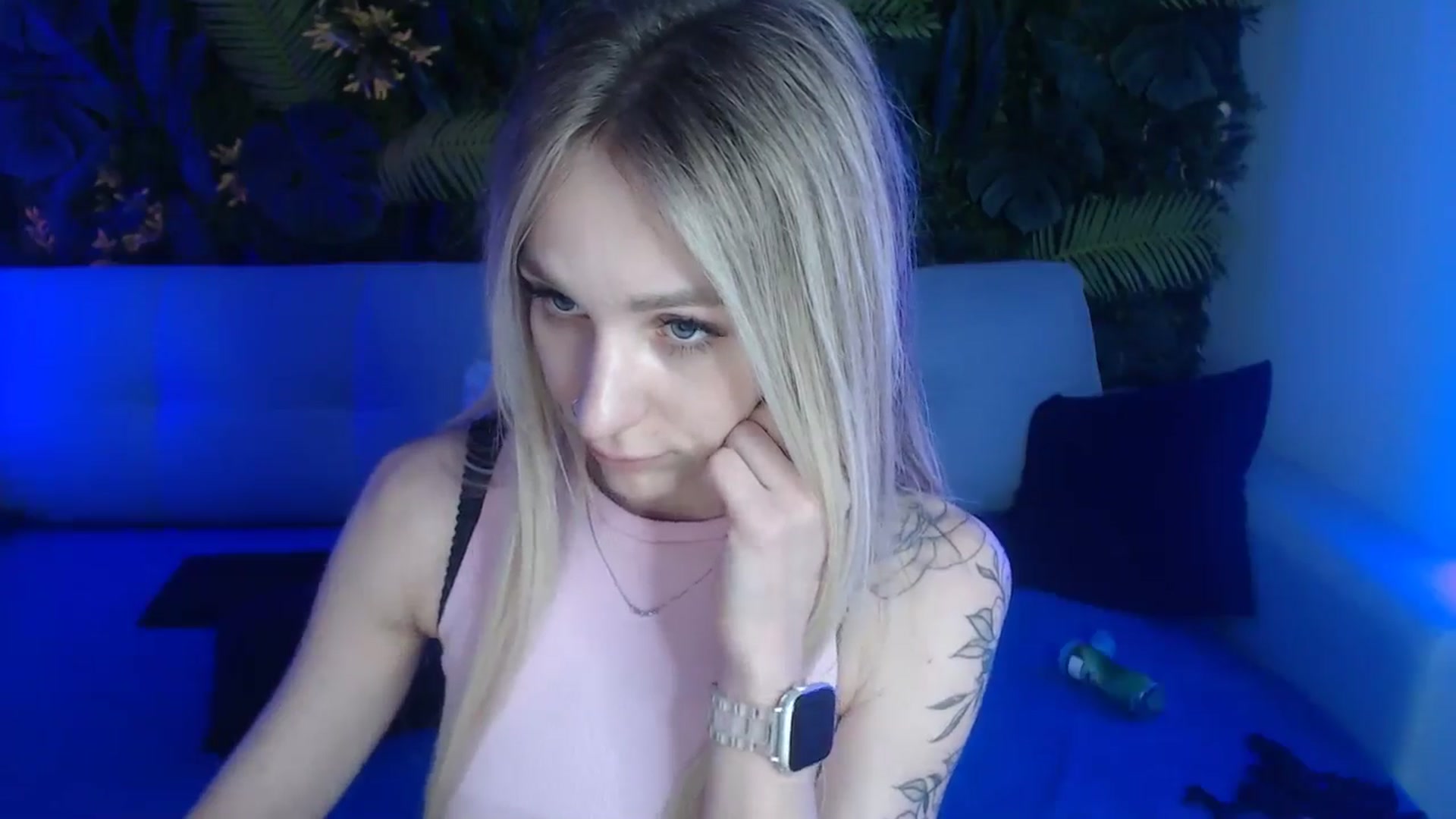 Gallery image thumbnail from Horny_Blond's myfreecams stream on, 05/27/2024, 11:03 image 8 of 20