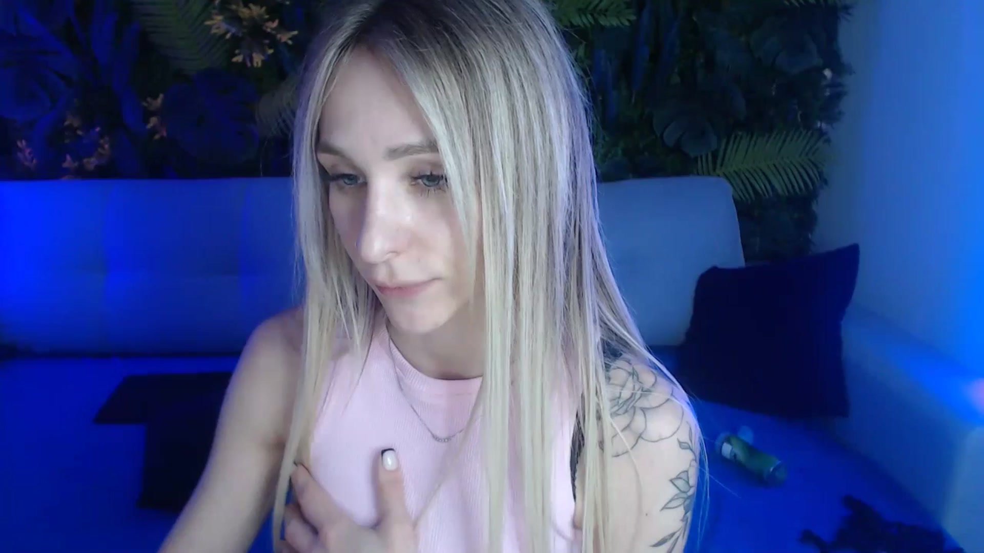 Gallery image thumbnail from Horny_Blond's myfreecams stream on, 05/27/2024, 11:03 image 9 of 20