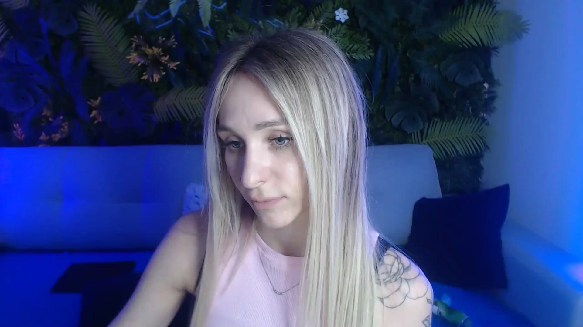 Gallery image thumbnail from Horny_Blond's myfreecams stream on, 05/27/2024, 11:03 image 11 of 20