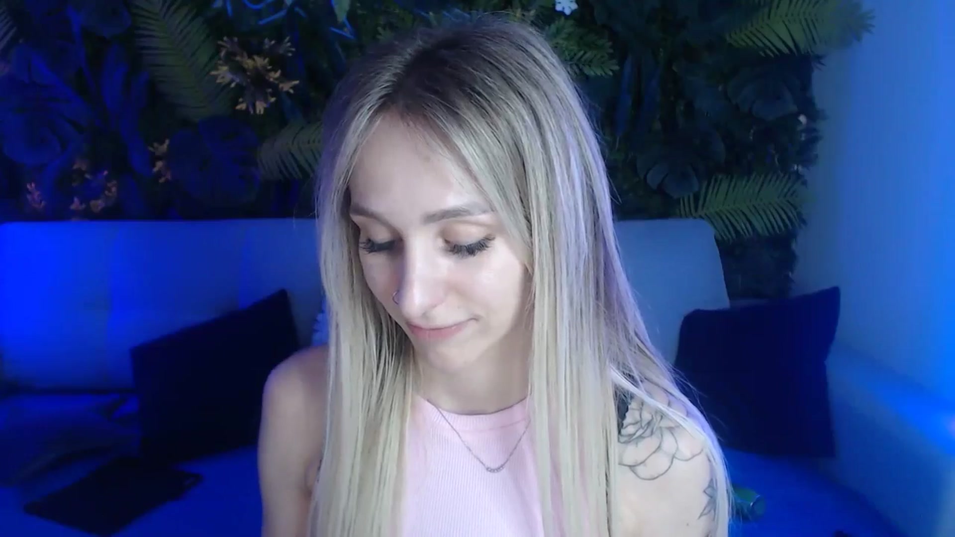 Gallery image thumbnail from Horny_Blond's myfreecams stream on, 05/27/2024, 12:15 image 11 of 20
