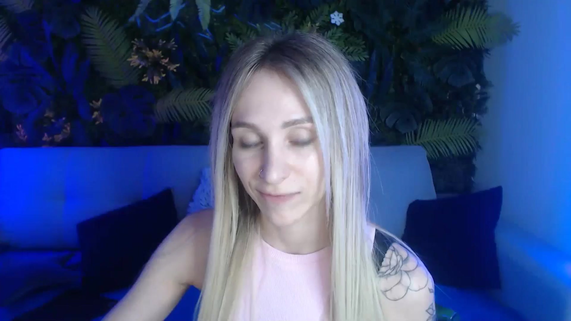 Gallery image thumbnail from Horny_Blond's myfreecams stream on, 05/27/2024, 12:15 image 5 of 20