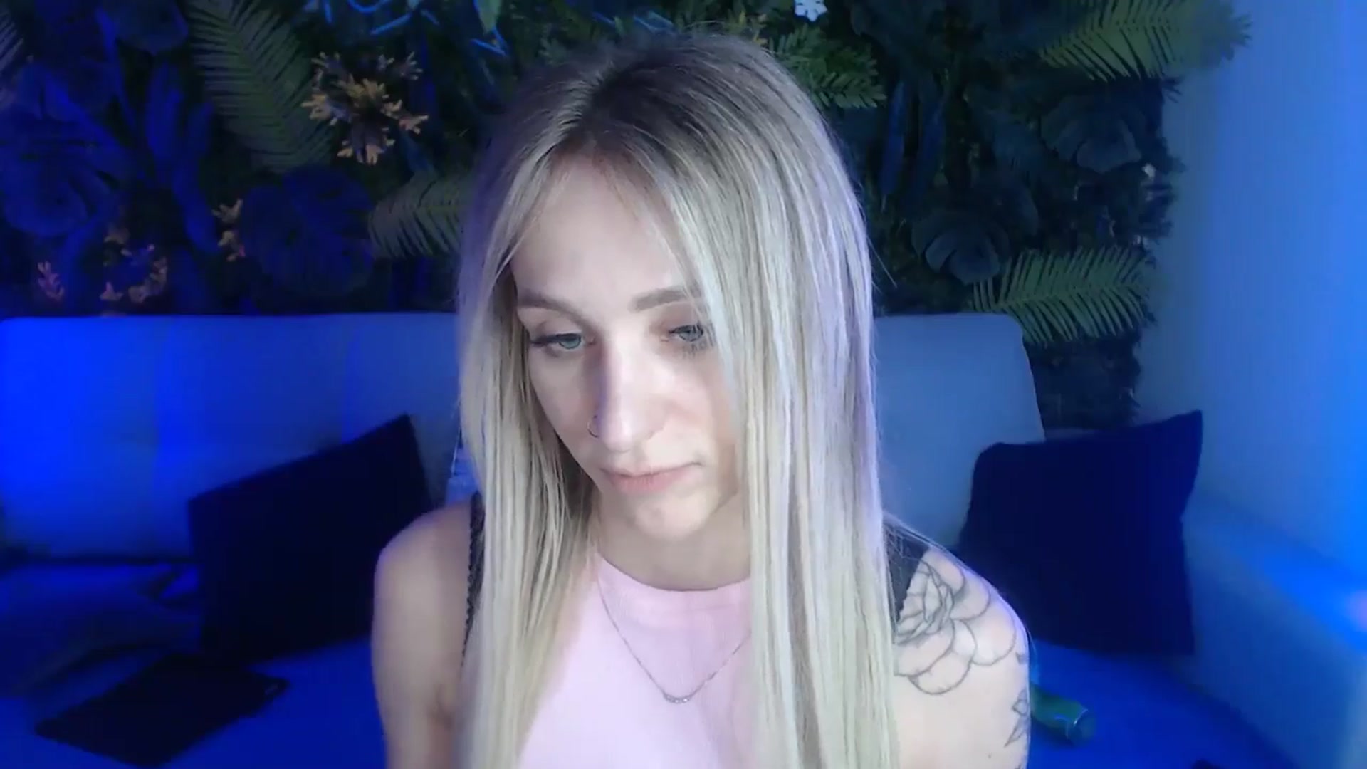 Gallery image thumbnail from Horny_Blond's myfreecams stream on, 05/27/2024, 12:15 image 13 of 20