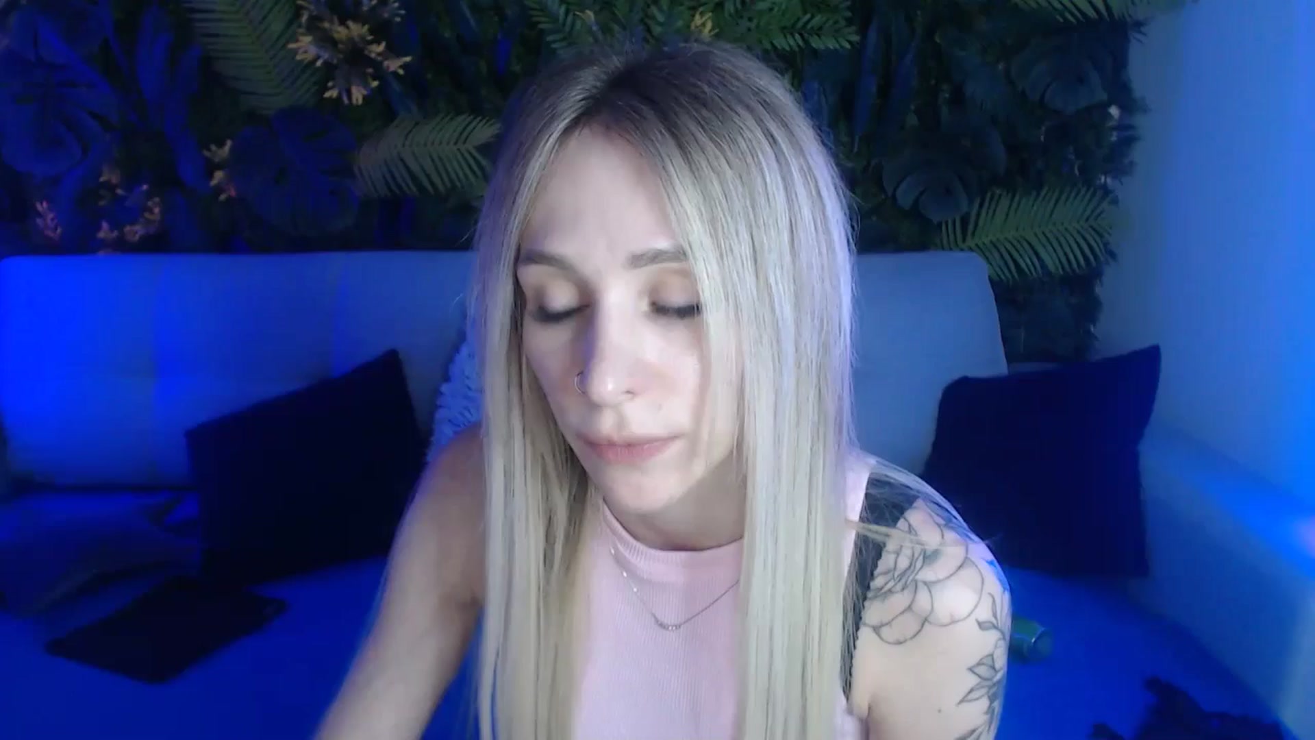 Gallery image thumbnail from Horny_Blond's myfreecams stream on, 05/27/2024, 12:54 image 1 of 20
