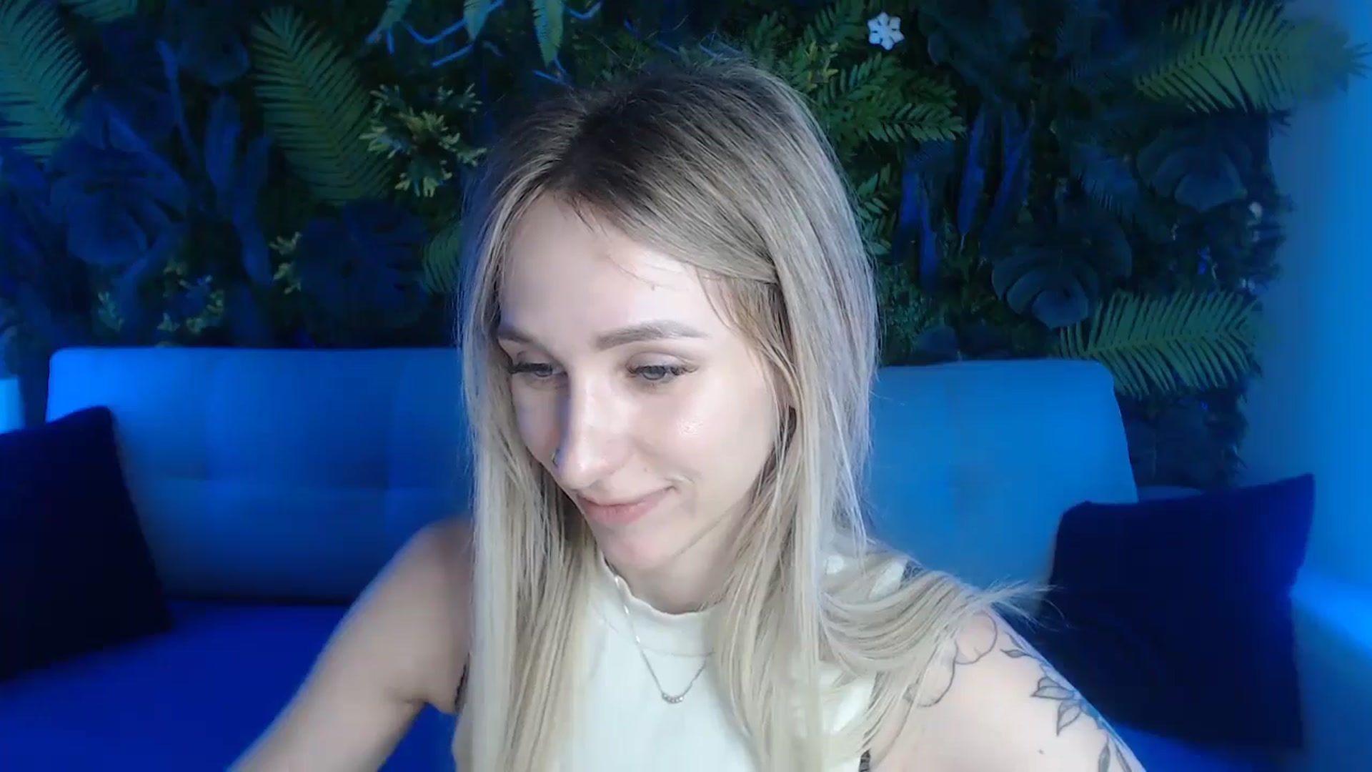 Gallery image thumbnail from Horny_Blond's myfreecams stream on, 05/28/2024, 08:57 image 16 of 20