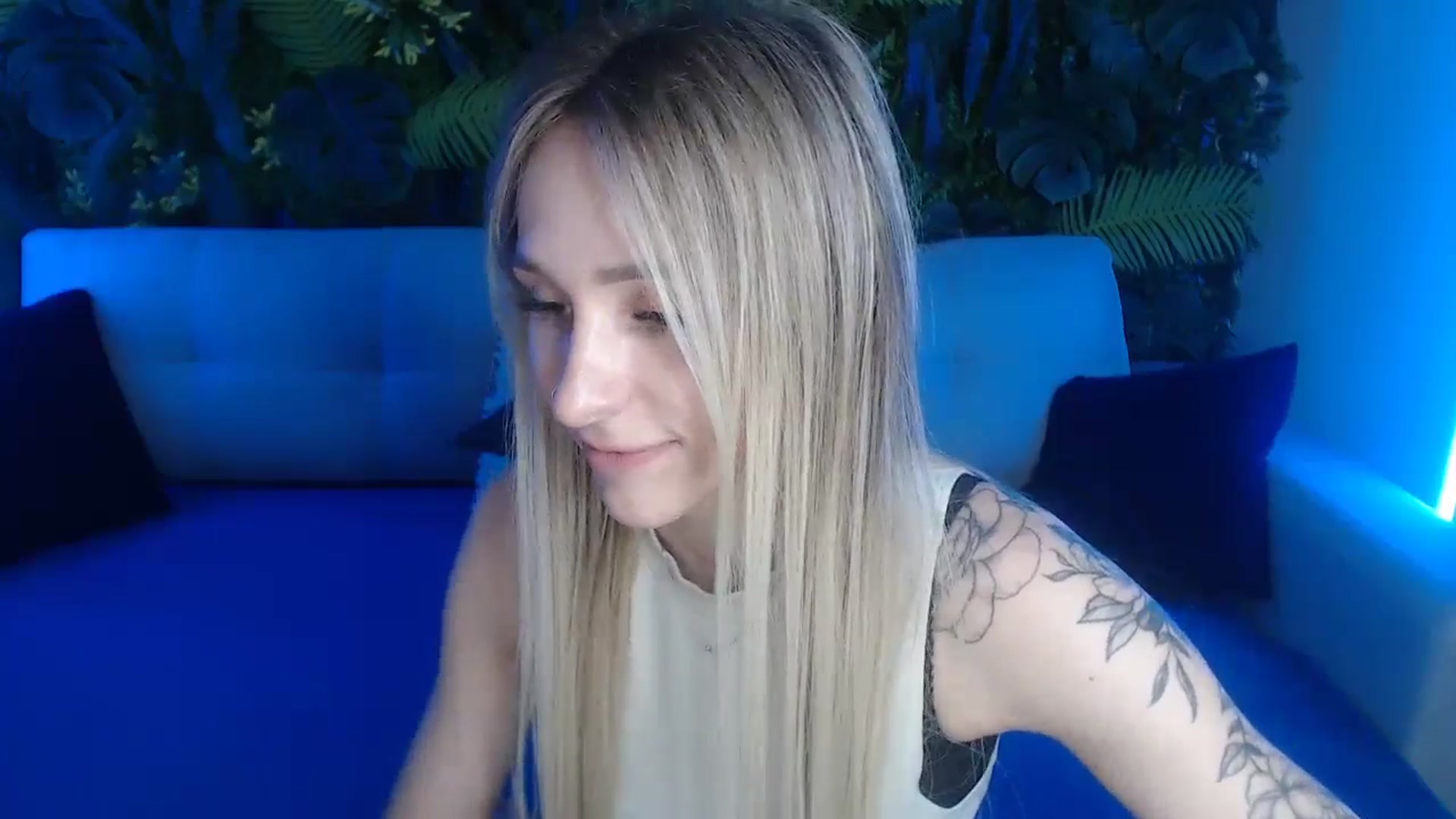 Gallery image thumbnail from Horny_Blond's myfreecams stream on, 05/28/2024, 08:57 image 12 of 20