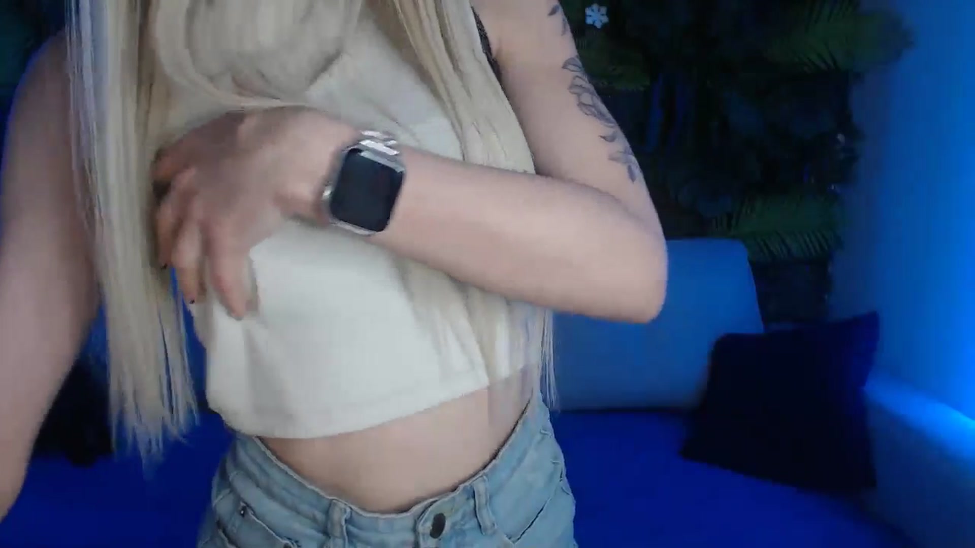 Gallery image thumbnail from Horny_Blond's myfreecams stream on, 05/28/2024, 11:52 image 10 of 20