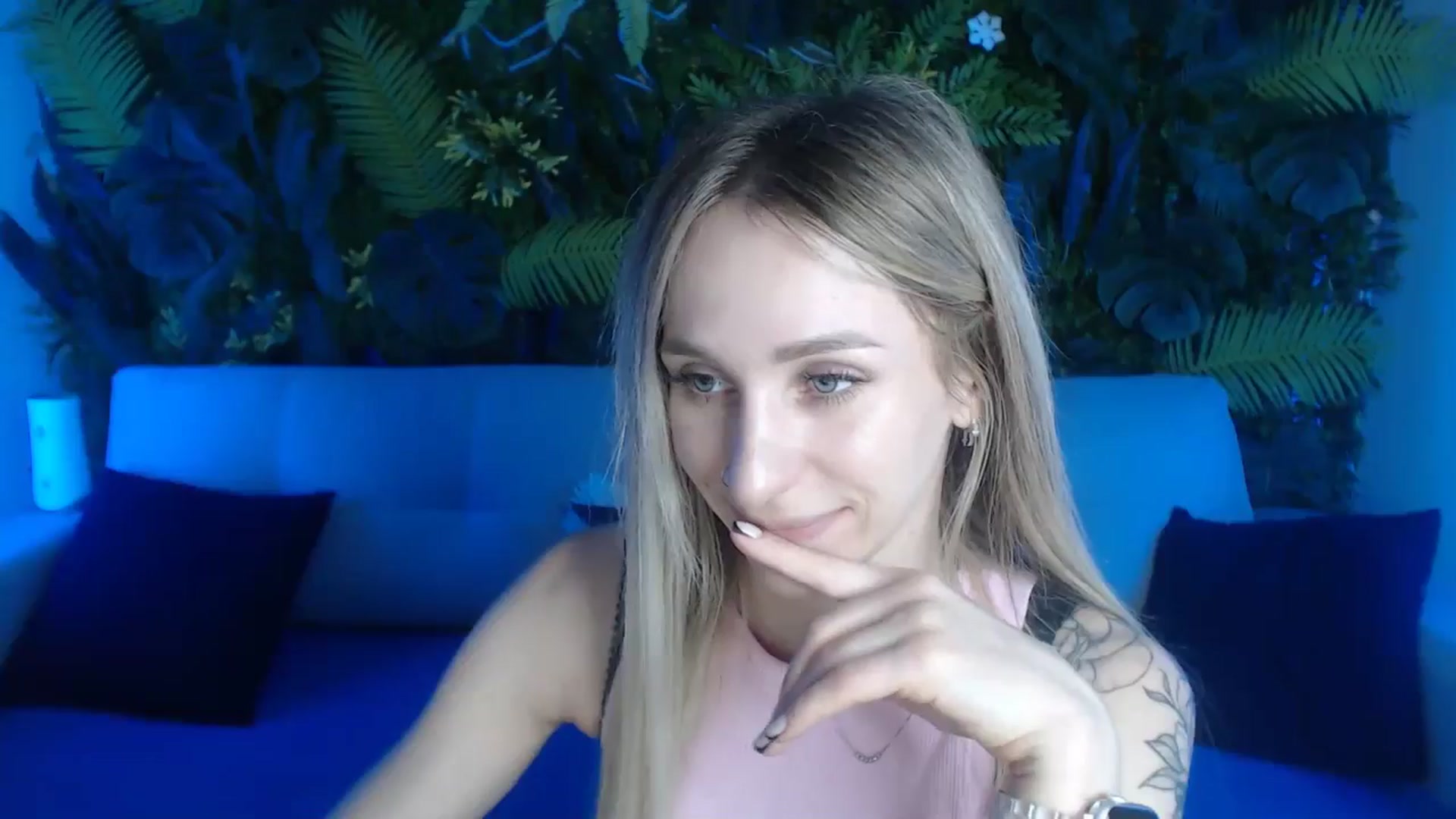 Gallery image thumbnail from Horny_Blond's myfreecams stream on, 05/29/2024, 08:37 image 18 of 20