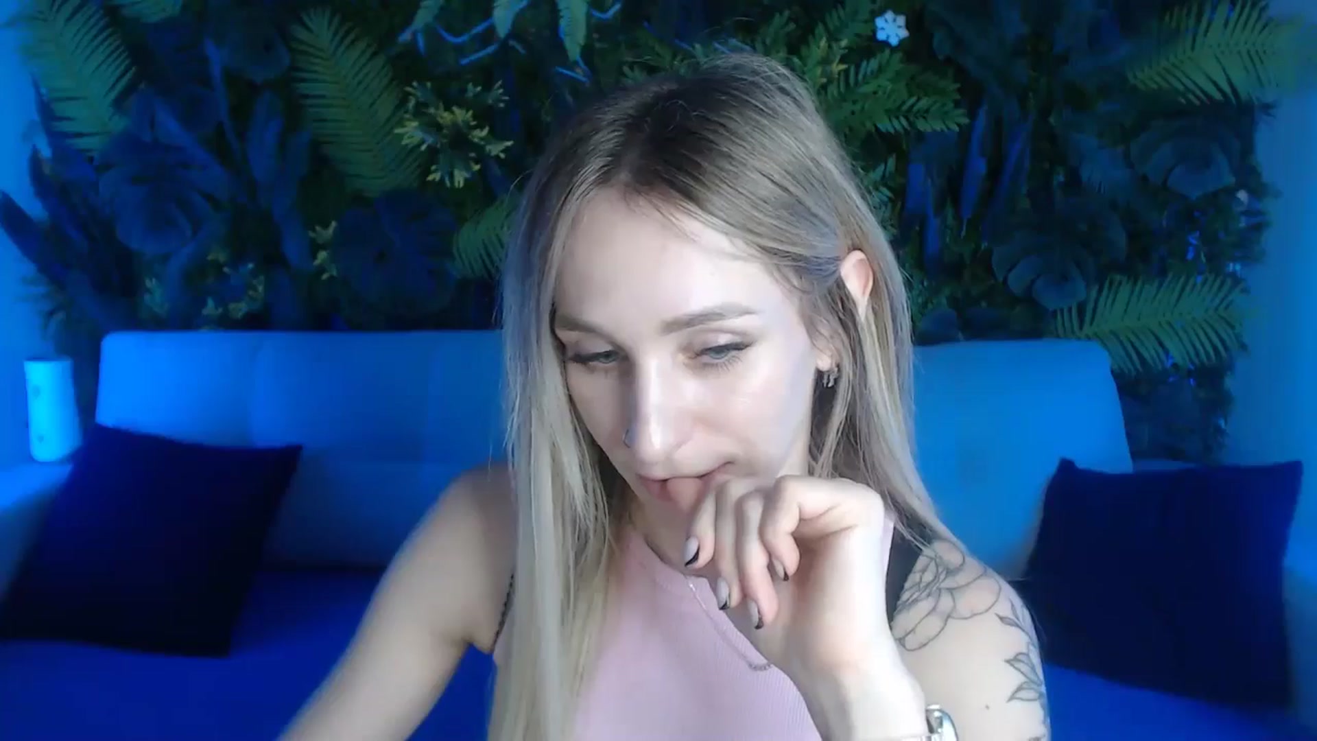 Gallery image thumbnail from Horny_Blond's myfreecams stream on, 05/29/2024, 08:37 image 19 of 20