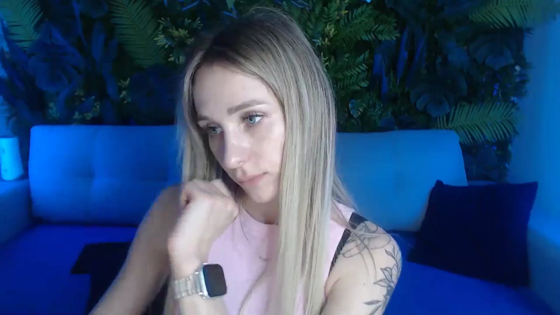 Gallery image thumbnail from Horny_Blond's myfreecams stream on, 05/29/2024, 10:19 image 18 of 20