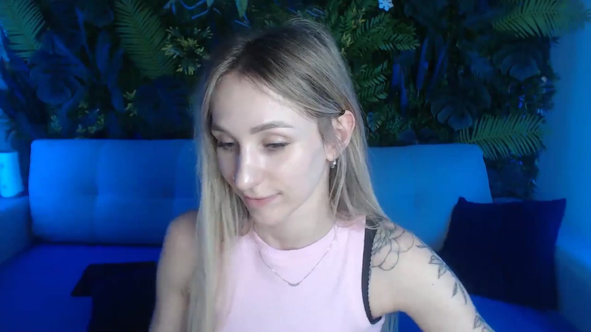 Gallery image thumbnail from Horny_Blond's myfreecams stream on, 05/29/2024, 10:19 image 15 of 20