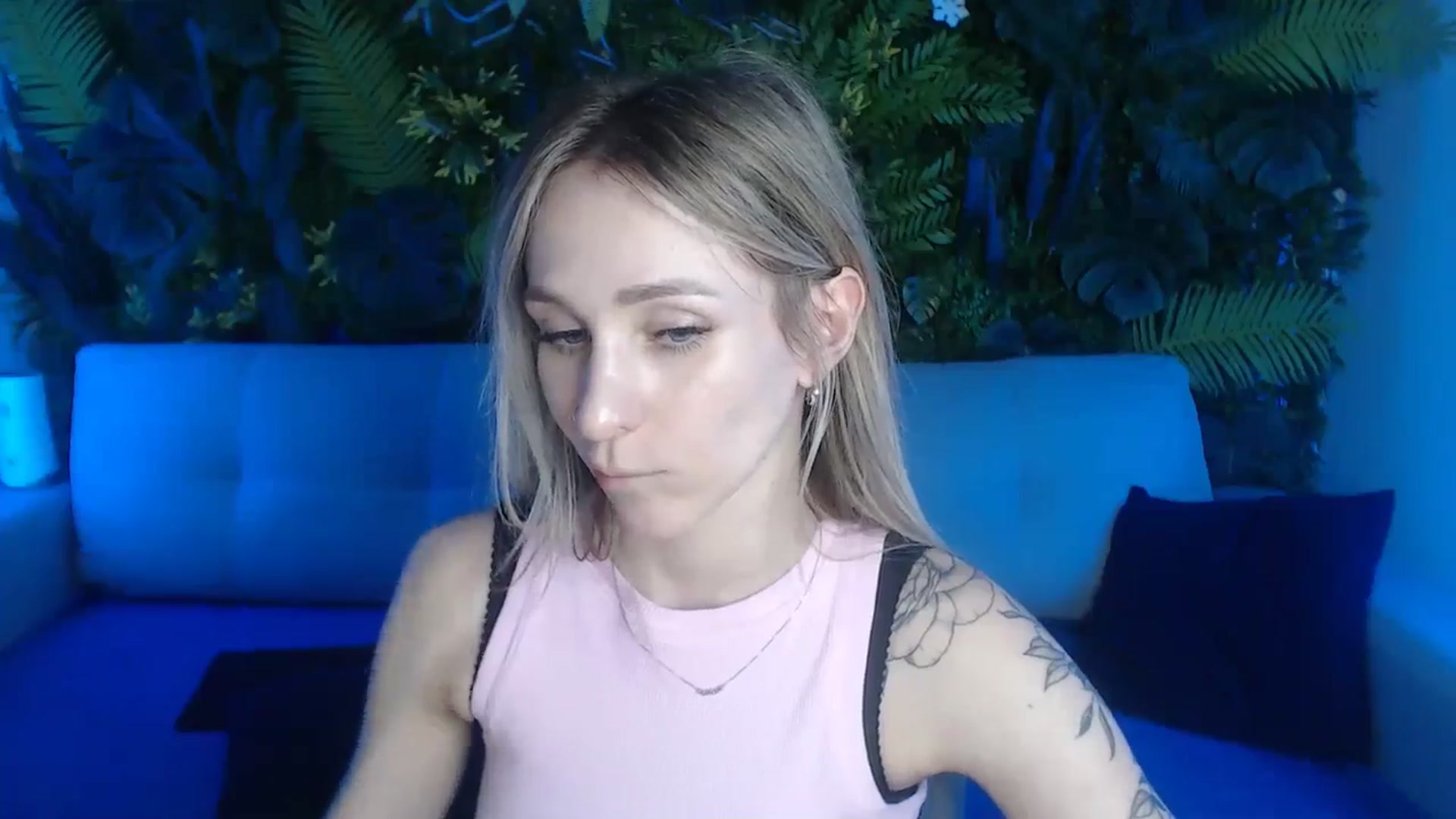 Gallery image thumbnail from Horny_Blond's myfreecams stream on, 05/29/2024, 10:19 image 13 of 20