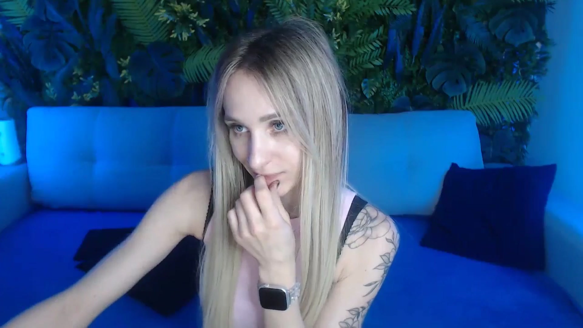 Gallery image thumbnail from Horny_Blond's myfreecams stream on, 05/29/2024, 11:16 image 6 of 20