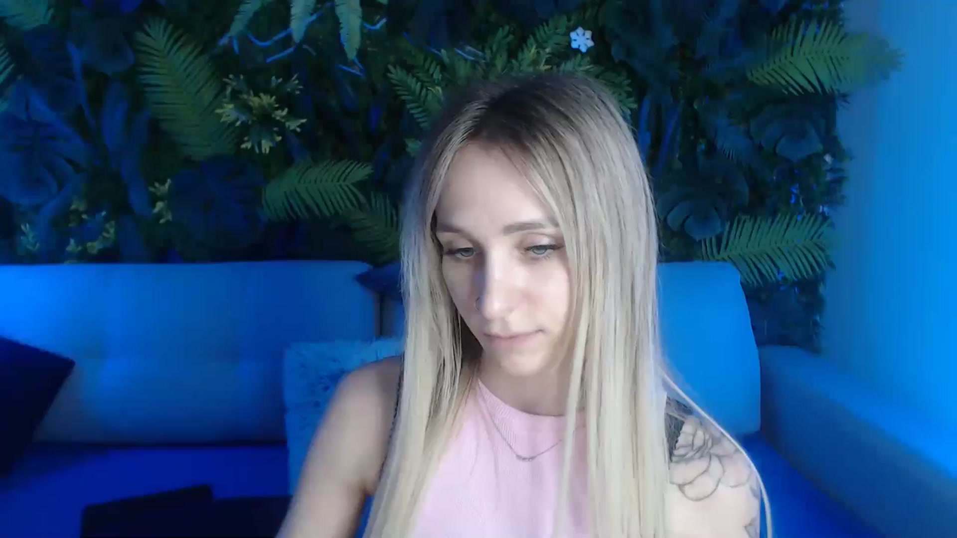 Gallery image thumbnail from Horny_Blond's myfreecams stream on, 05/29/2024, 12:48 image 14 of 20