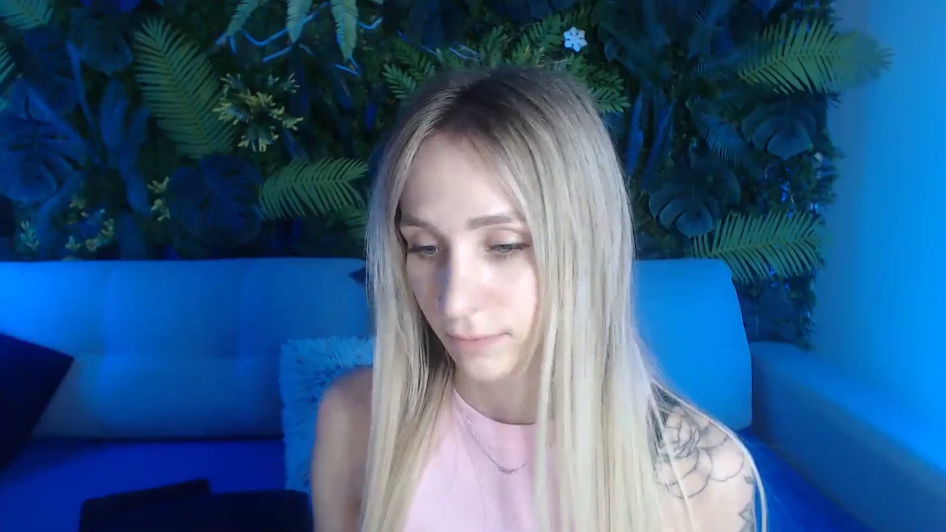 Gallery image thumbnail from Horny_Blond's myfreecams stream on, 05/29/2024, 12:48 image 13 of 20