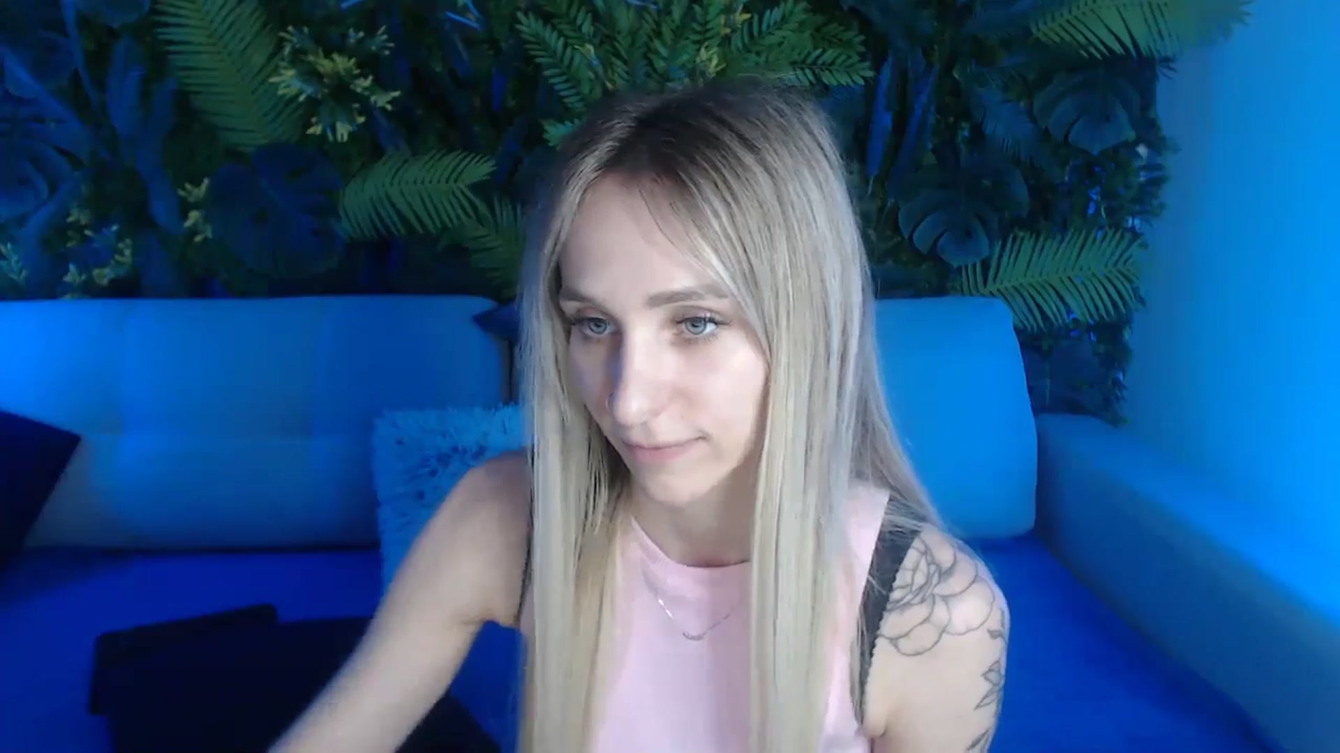 Gallery image thumbnail from Horny_Blond's myfreecams stream on, 05/29/2024, 13:45 image 18 of 20