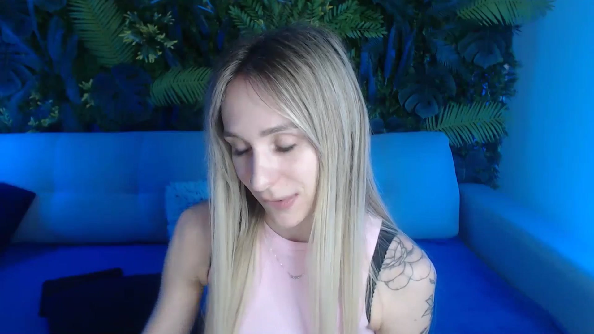 Gallery image thumbnail from Horny_Blond's myfreecams stream on, 05/29/2024, 13:45 image 2 of 20