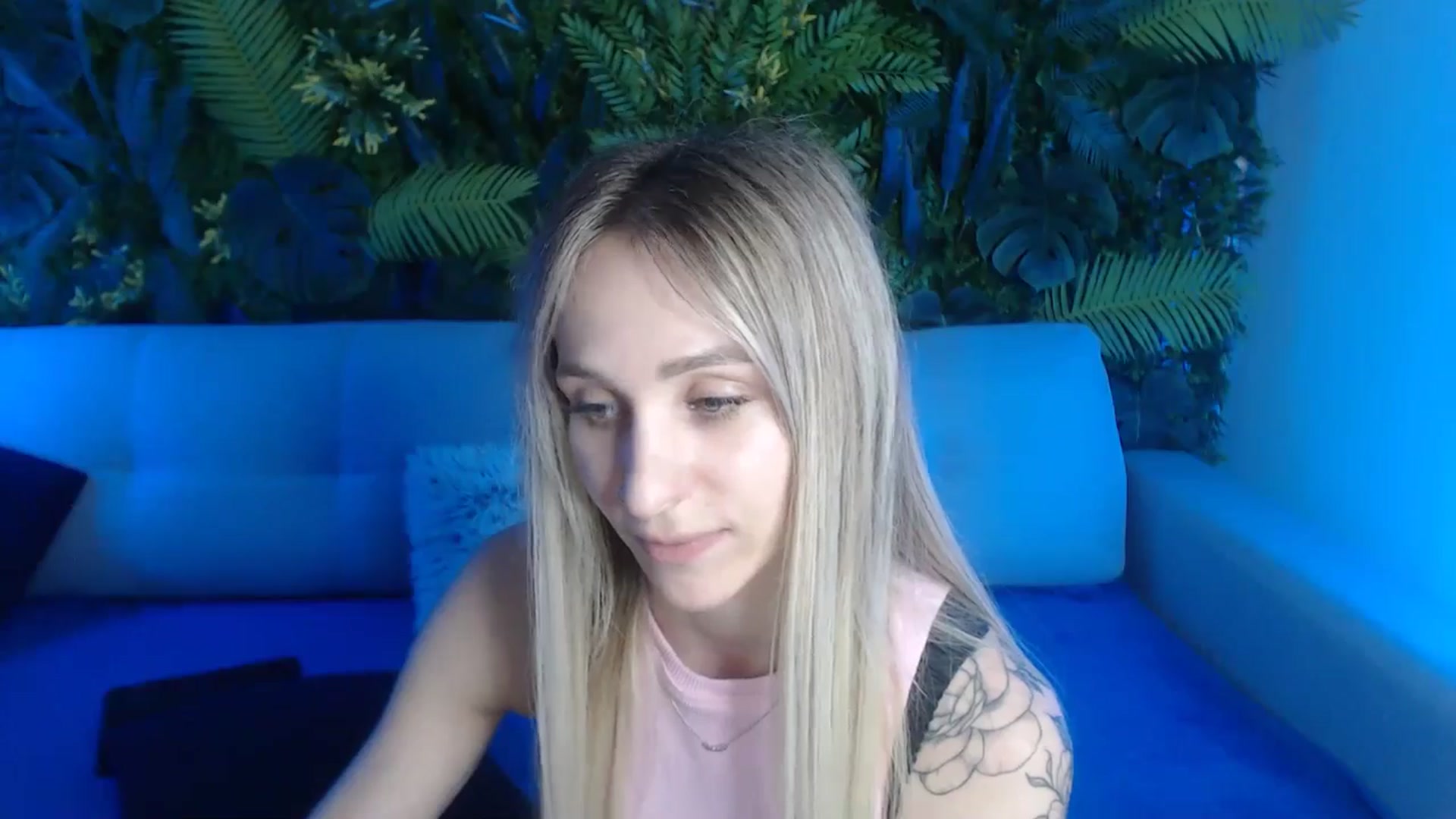 Gallery image thumbnail from Horny_Blond's myfreecams stream on, 05/29/2024, 13:45 image 19 of 20