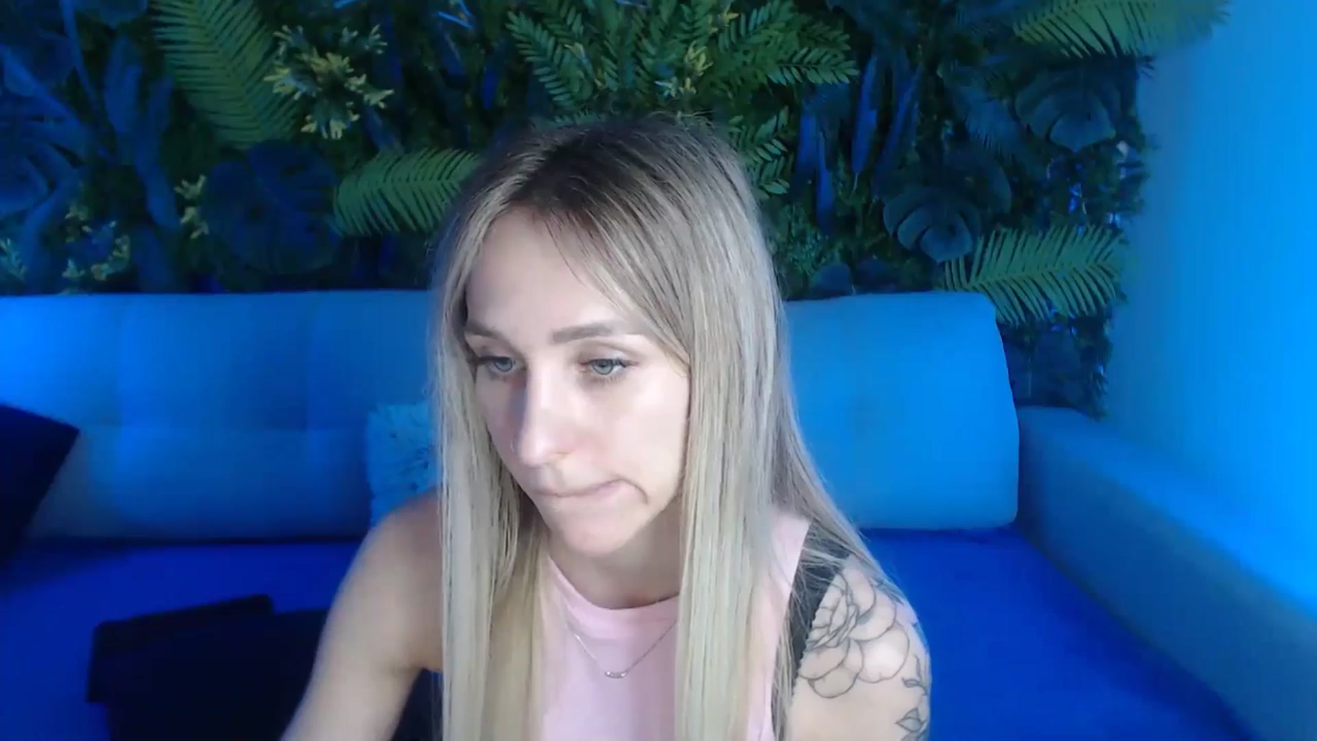 Gallery image thumbnail from Horny_Blond's myfreecams stream on, 05/29/2024, 13:45 image 16 of 20