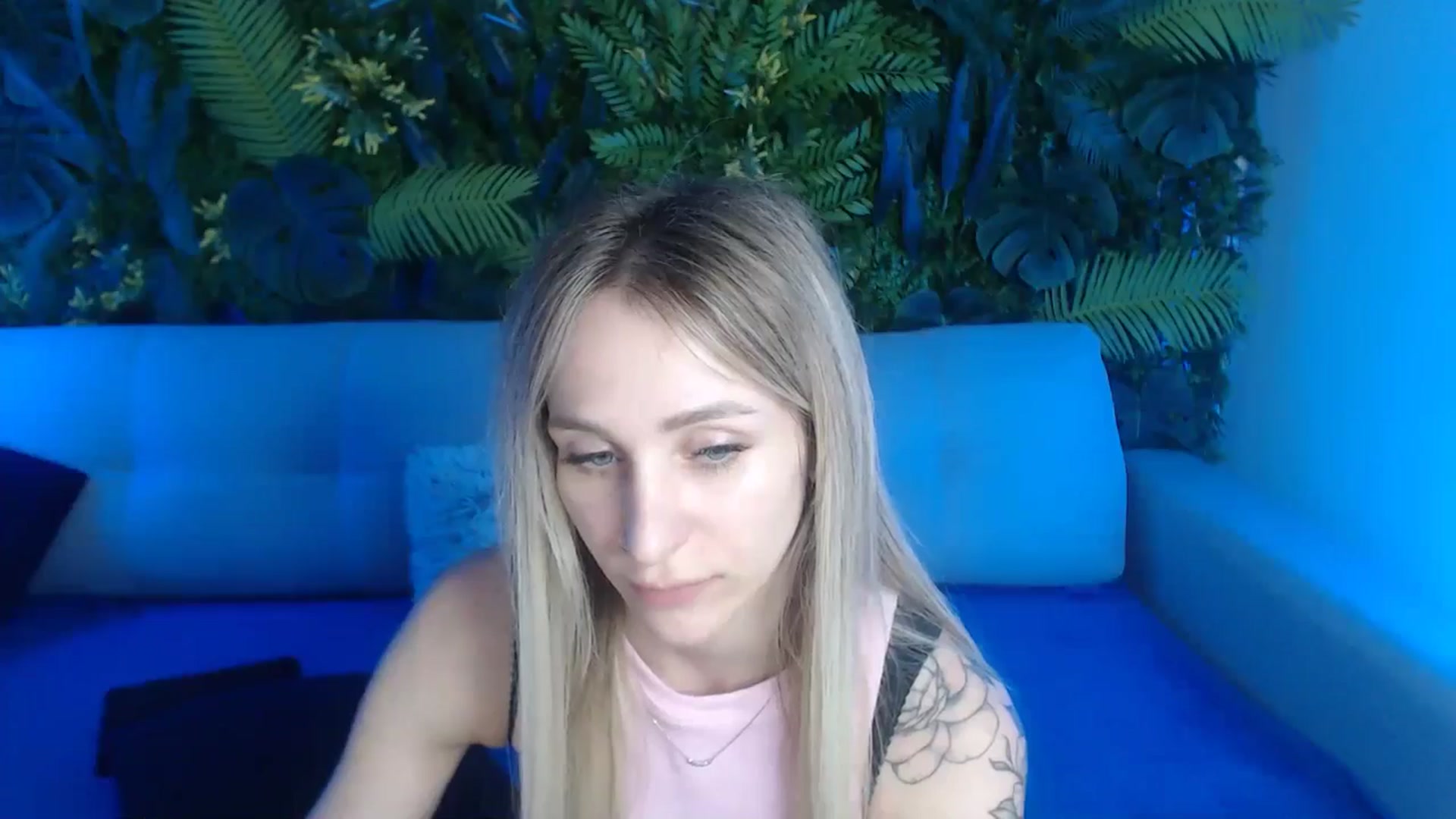Gallery image thumbnail from Horny_Blond's myfreecams stream on, 05/29/2024, 13:45 image 15 of 20