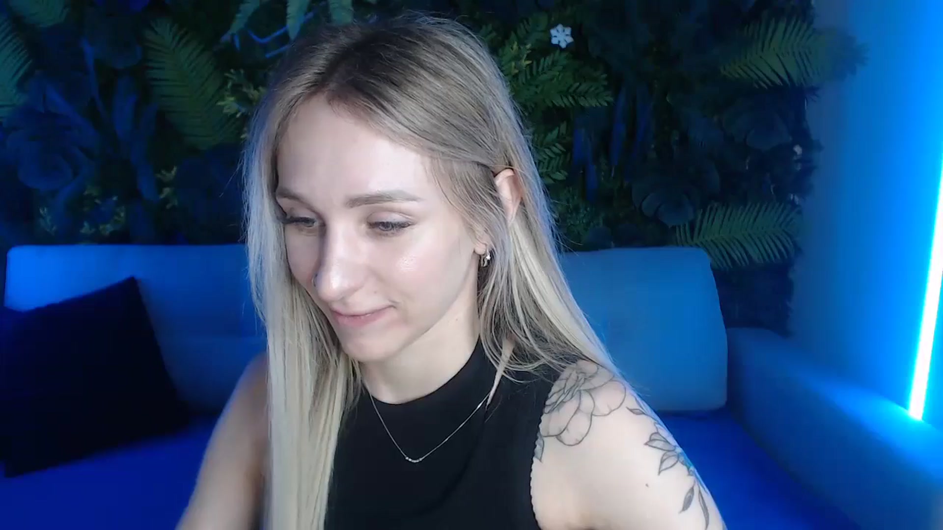 Gallery image thumbnail from Horny_Blond's myfreecams stream on, 05/31/2024, 08:18 image 9 of 20