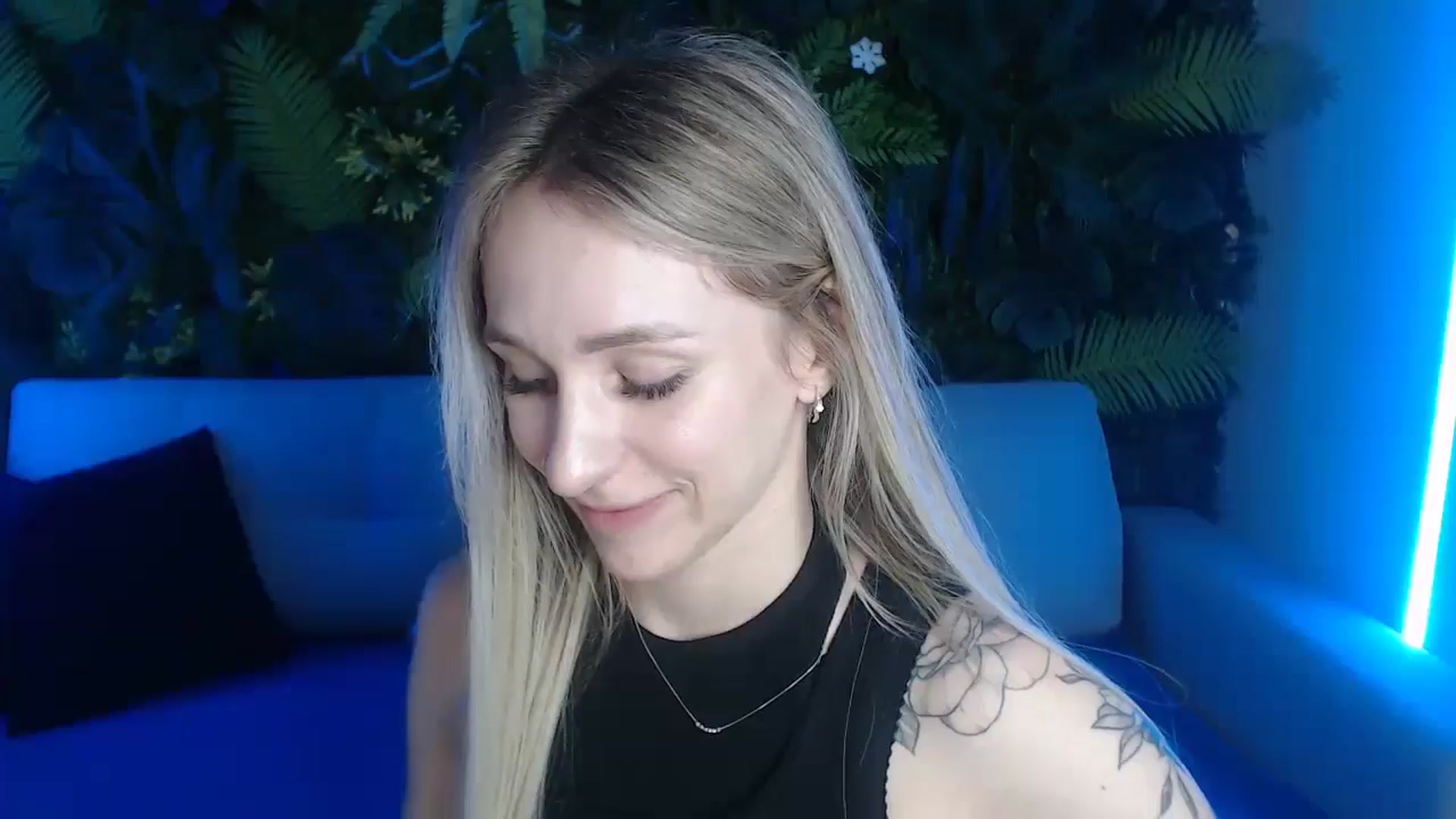 Gallery image thumbnail from Horny_Blond's myfreecams stream on, 05/31/2024, 08:18 image 11 of 20