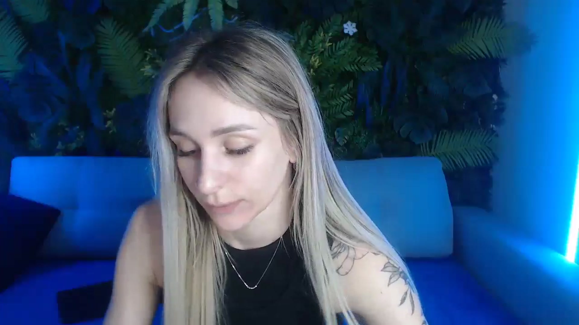 Gallery image thumbnail from Horny_Blond's myfreecams stream on, 05/31/2024, 09:57 image 18 of 20