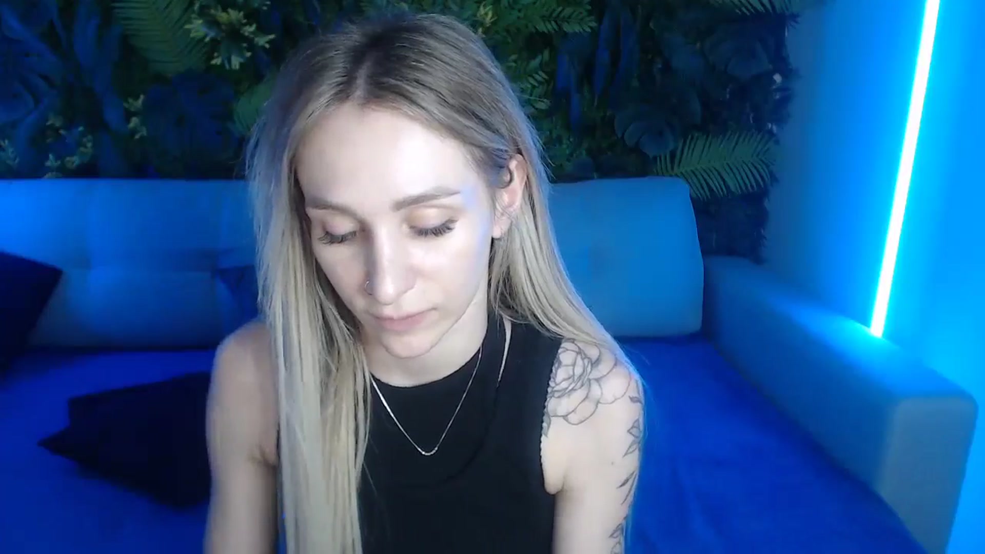 Gallery image thumbnail from Horny_Blond's myfreecams stream on, 05/31/2024, 12:21 image 5 of 20