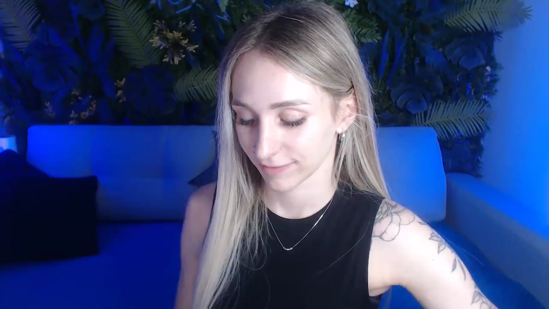 Gallery image thumbnail from Horny_Blond's myfreecams stream on, 06/03/2024, 08:35 image 10 of 20