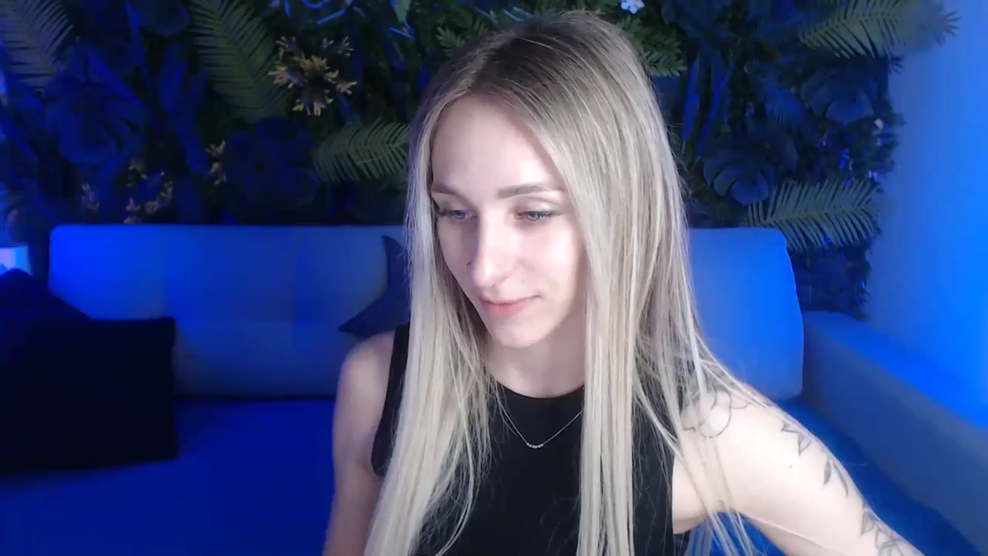 Gallery image thumbnail from Horny_Blond's myfreecams stream on, 06/03/2024, 08:35 image 6 of 20