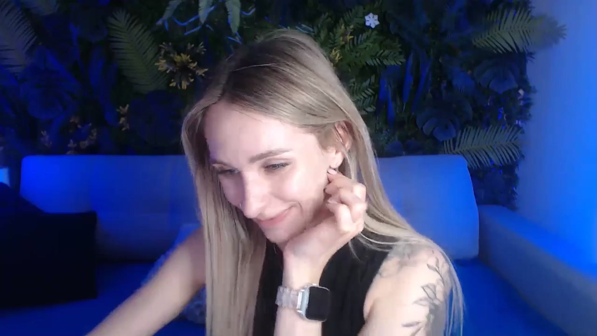 Gallery image thumbnail from Horny_Blond's myfreecams stream on, 06/03/2024, 09:10 image 12 of 20