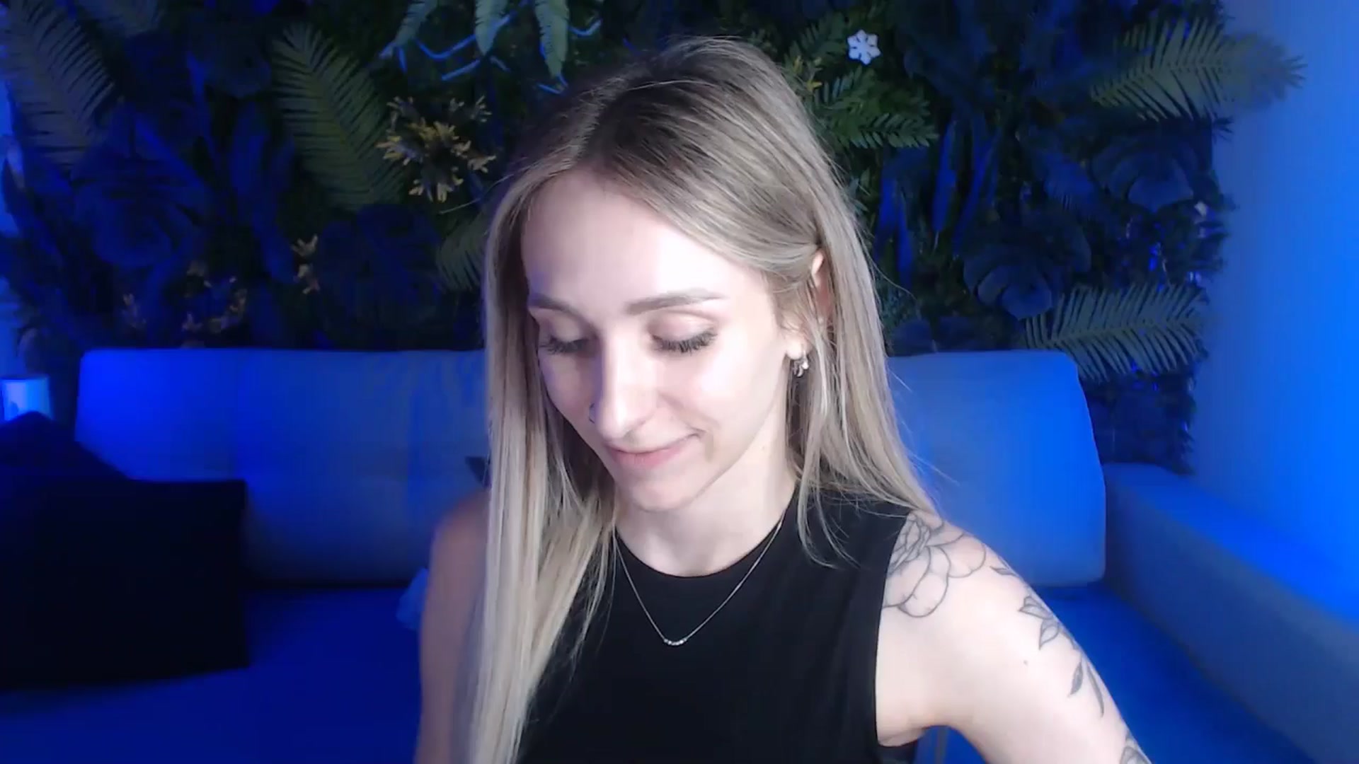 Gallery image thumbnail from Horny_Blond's myfreecams stream on, 06/03/2024, 10:09 image 1 of 20