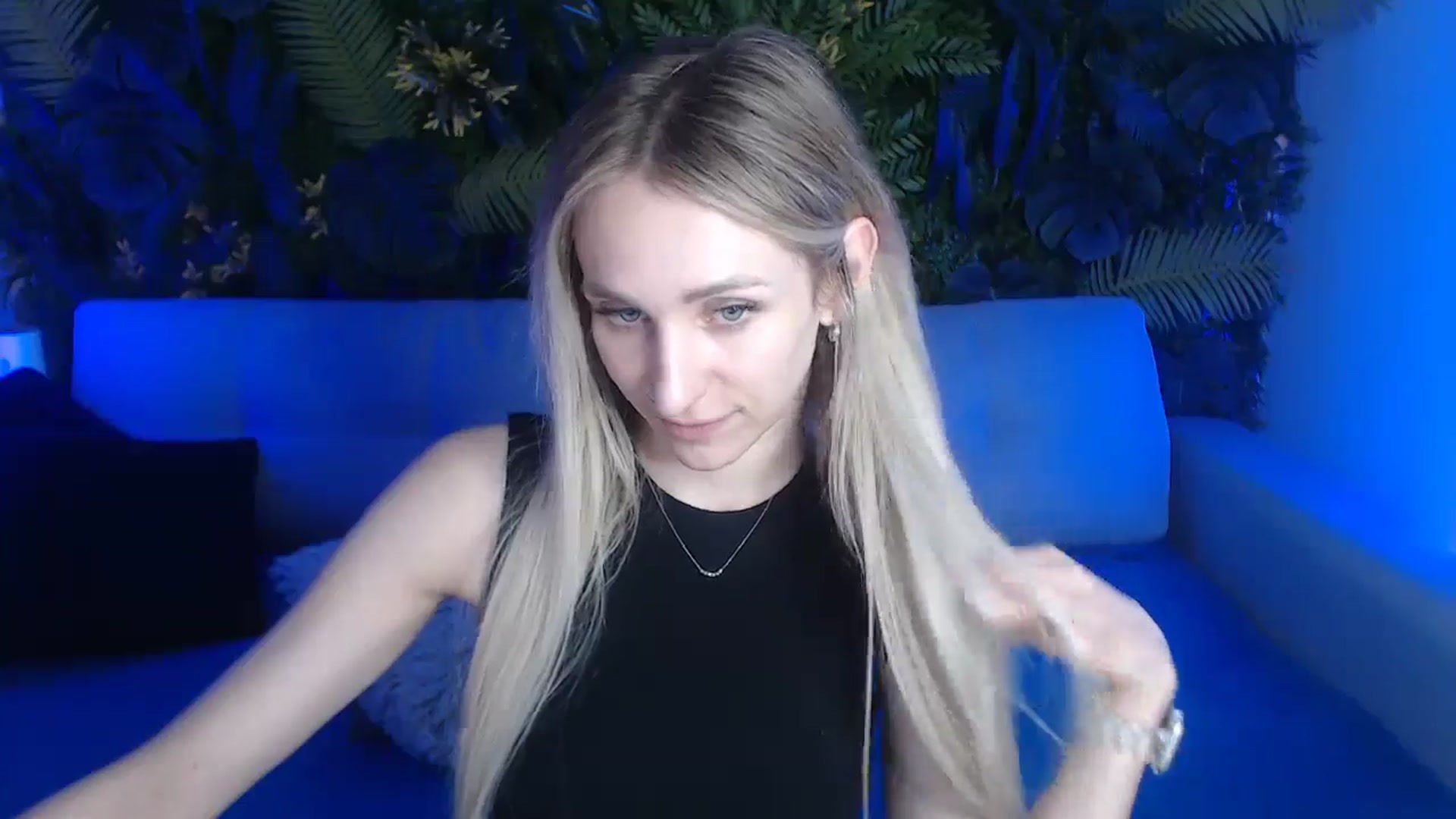Gallery image thumbnail from Horny_Blond's myfreecams stream on, 06/03/2024, 11:05 image 8 of 20