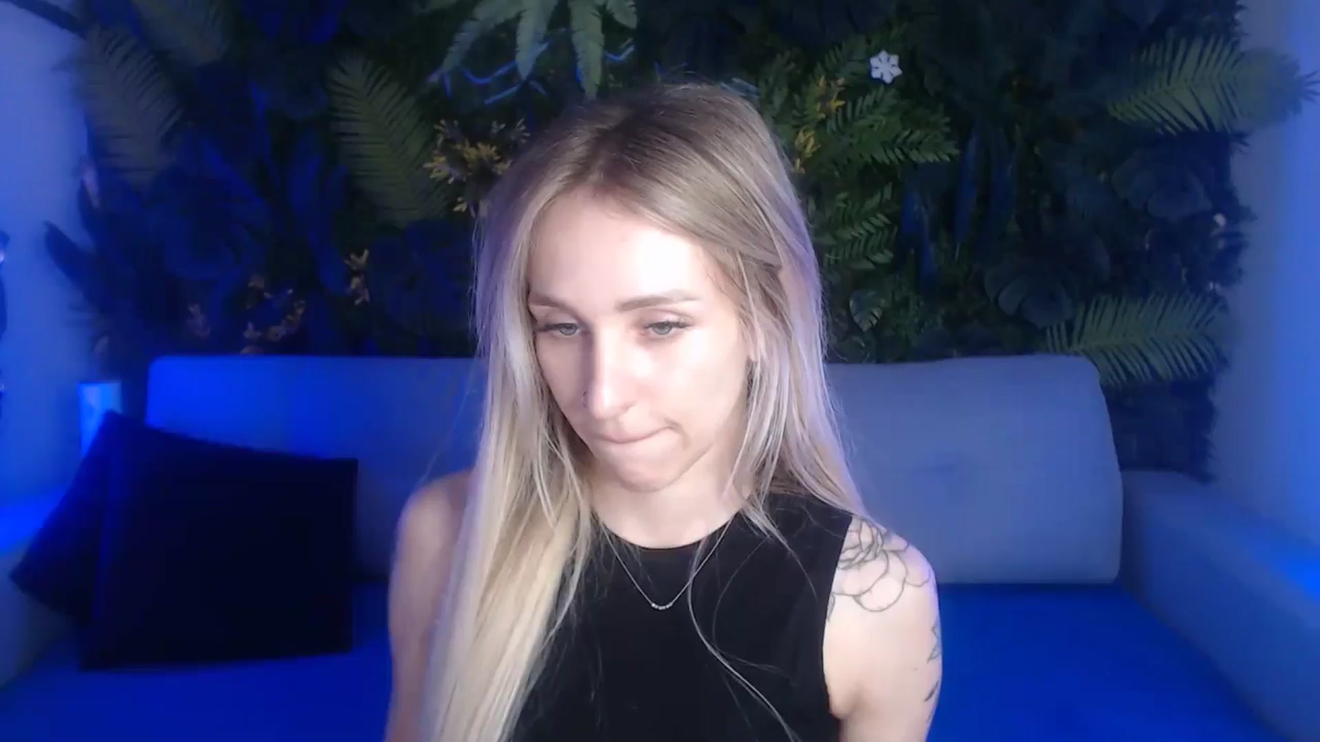 Gallery image thumbnail from Horny_Blond's myfreecams stream on, 06/04/2024, 08:38 image 8 of 20