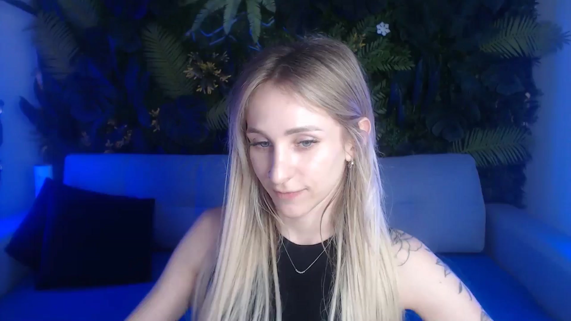 Gallery image thumbnail from Horny_Blond's myfreecams stream on, 06/04/2024, 08:38 image 12 of 20