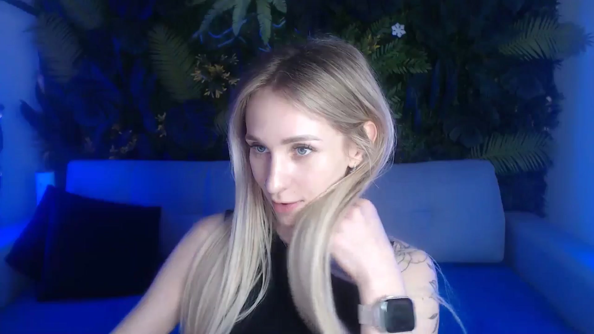 Gallery image thumbnail from Horny_Blond's myfreecams stream on, 06/04/2024, 08:38 image 14 of 20