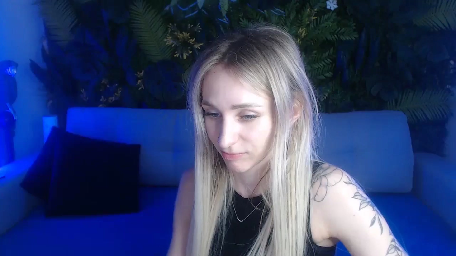 Gallery image thumbnail from Horny_Blond's myfreecams stream on, 06/04/2024, 09:46 image 6 of 20