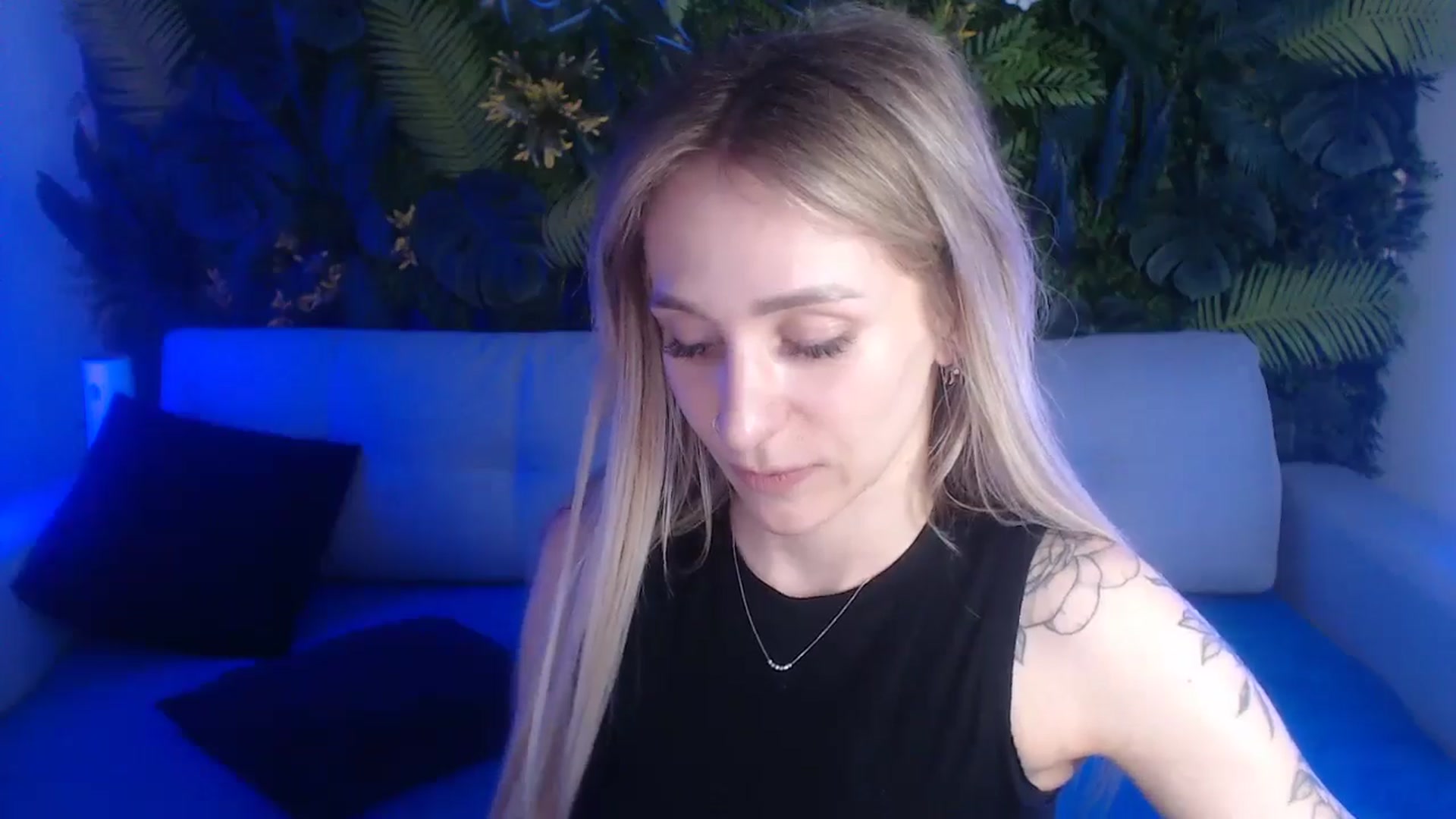 Gallery image thumbnail from Horny_Blond's myfreecams stream on, 06/04/2024, 10:53 image 6 of 20