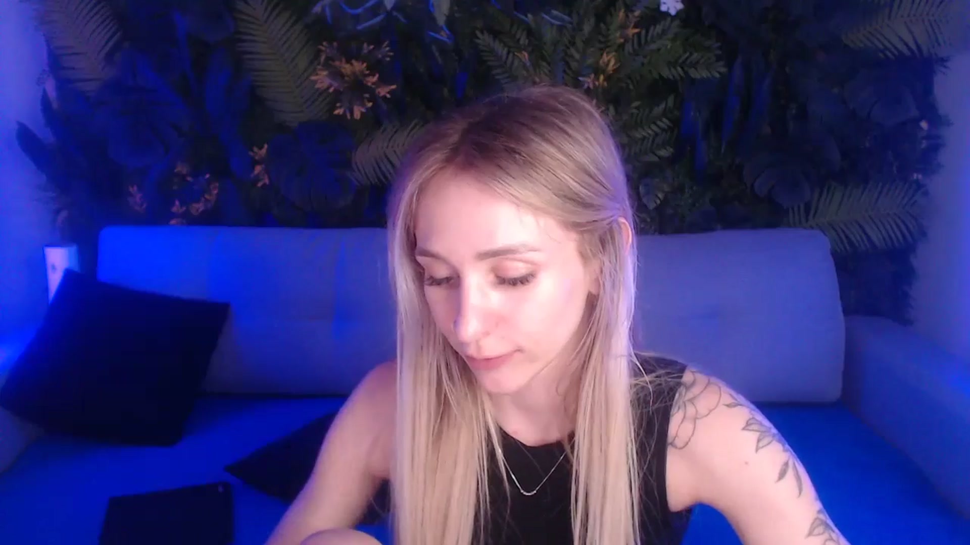 Gallery image thumbnail from Horny_Blond's myfreecams stream on, 06/04/2024, 11:54 image 19 of 20