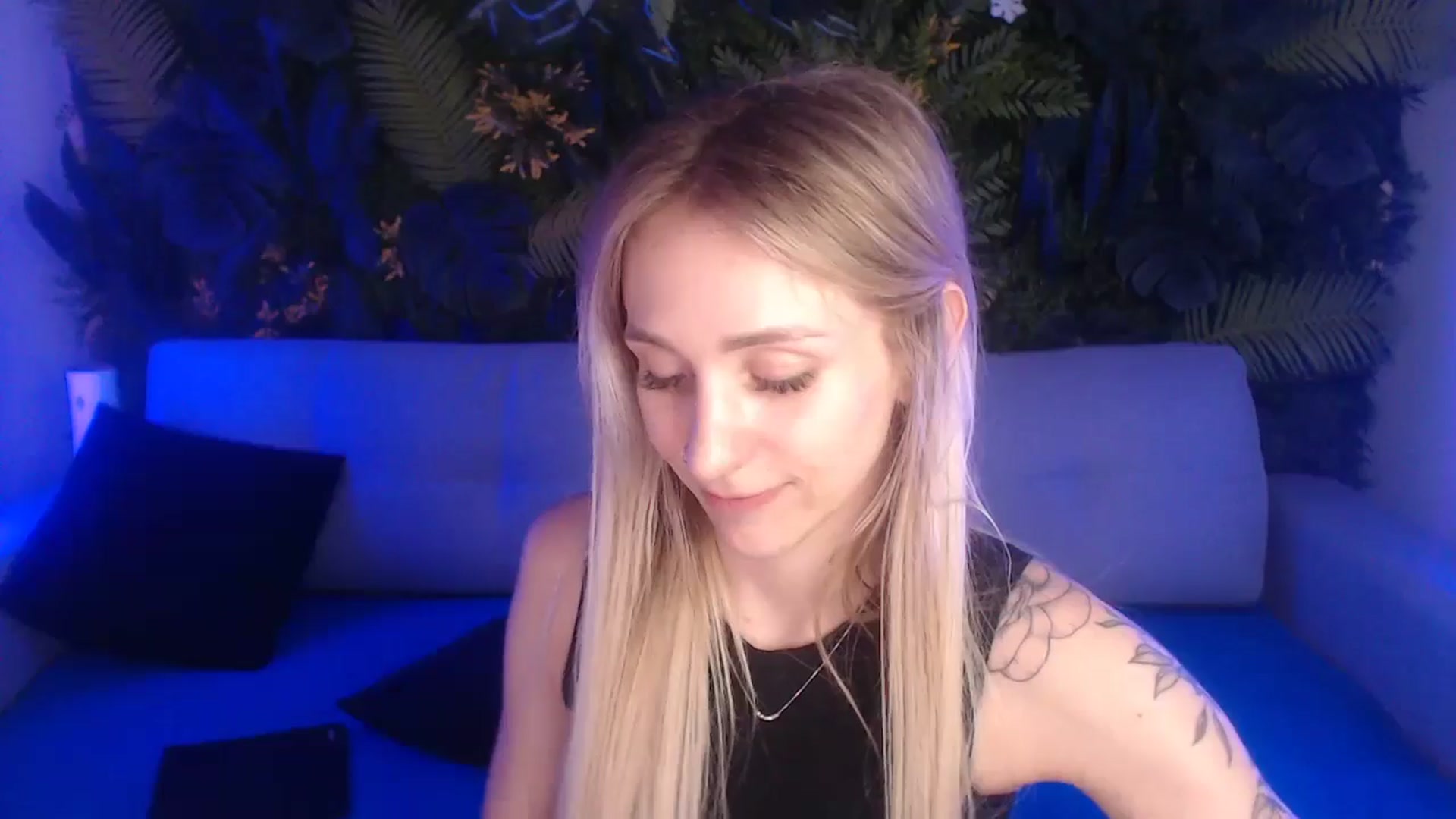 Gallery image thumbnail from Horny_Blond's myfreecams stream on, 06/04/2024, 11:54 image 20 of 20