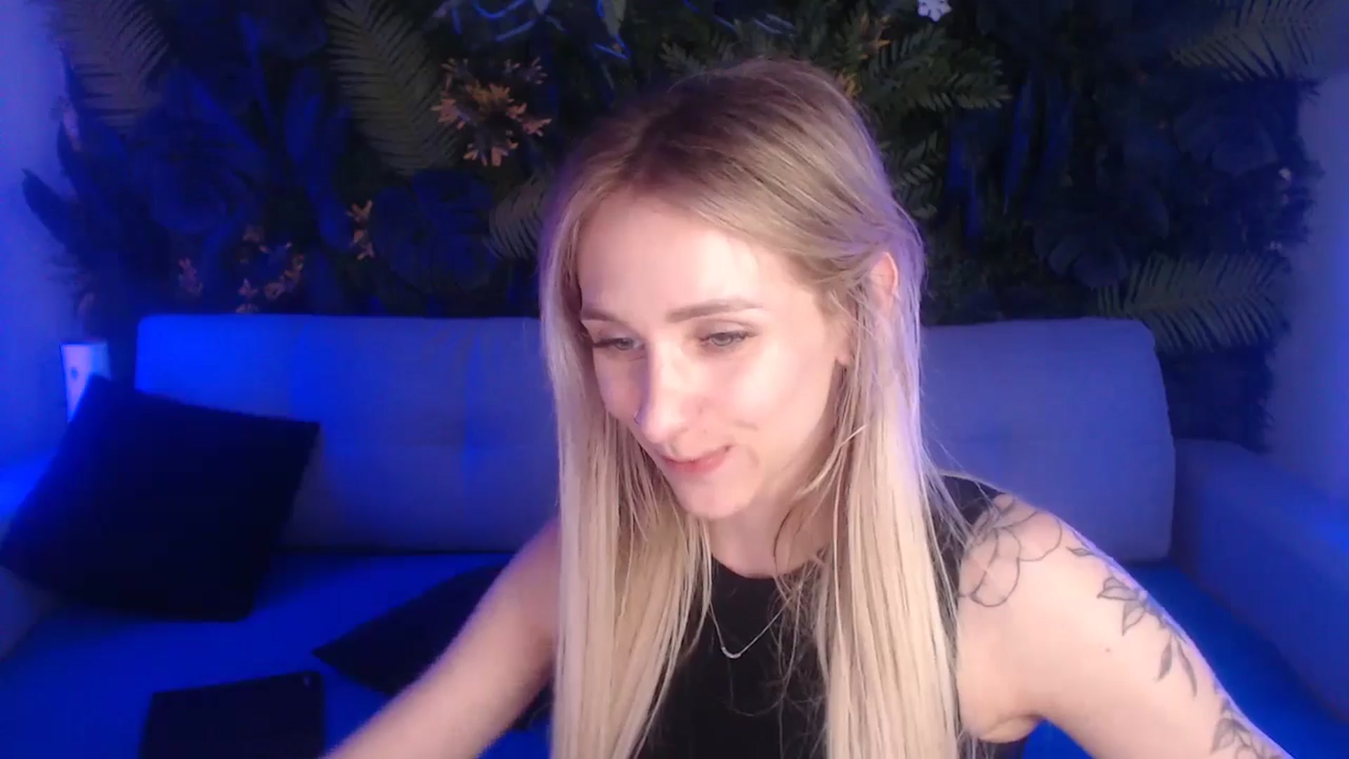 Gallery image thumbnail from Horny_Blond's myfreecams stream on, 06/04/2024, 11:54 image 18 of 20