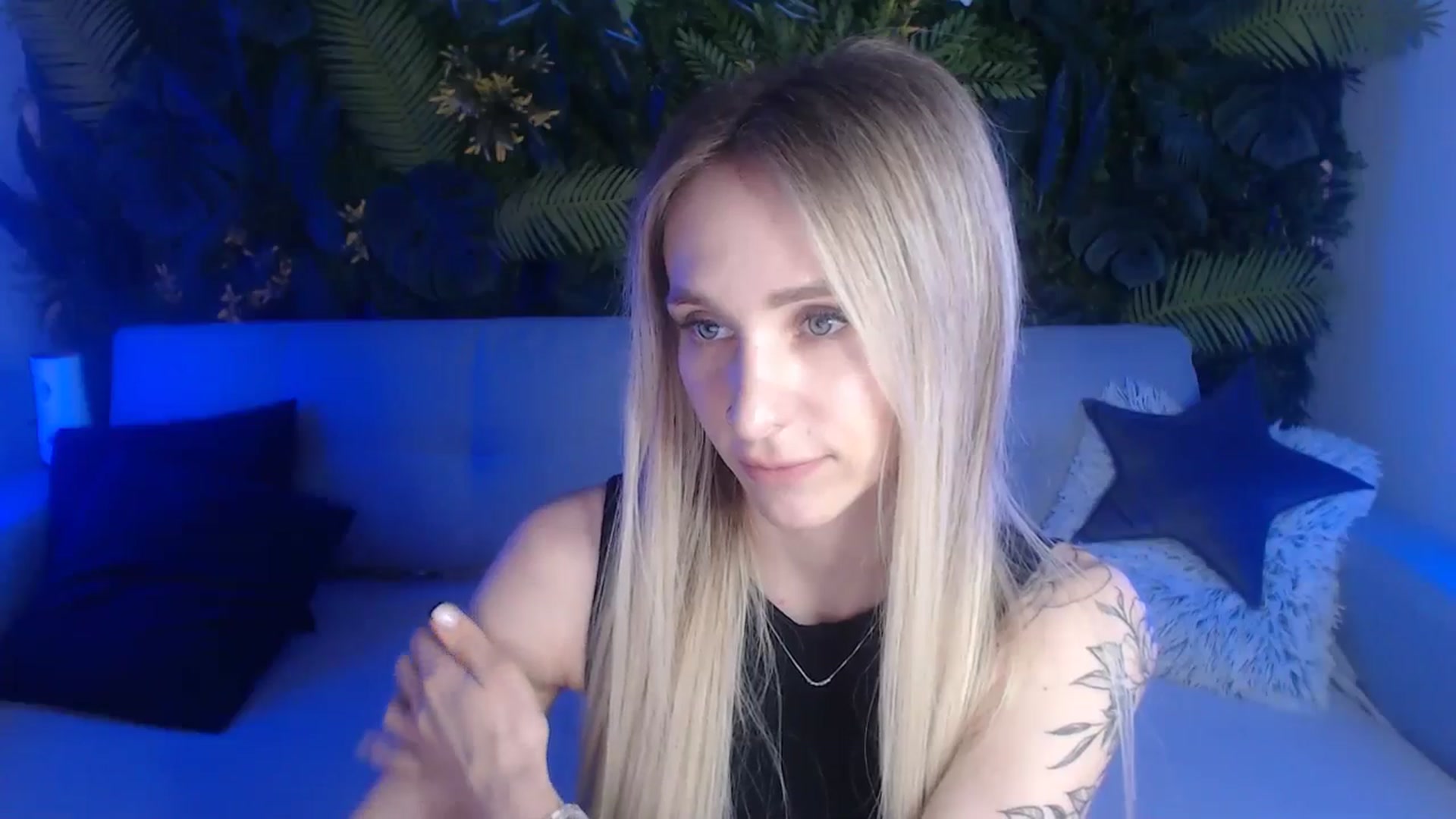 Gallery image thumbnail from Horny_Blond's myfreecams stream on, 06/05/2024, 09:39 image 7 of 20