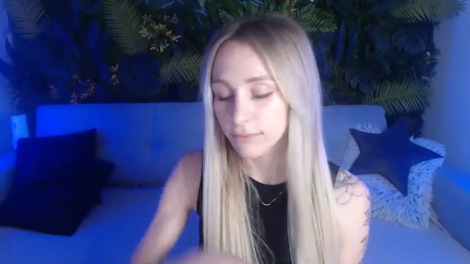 Gallery image thumbnail from Horny_Blond's myfreecams stream on, 06/05/2024, 09:39 image 2 of 20