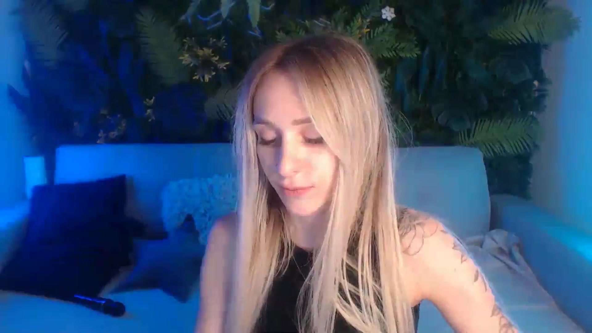 Gallery image thumbnail from Horny_Blond's myfreecams stream on, 06/05/2024, 12:39 image 9 of 20