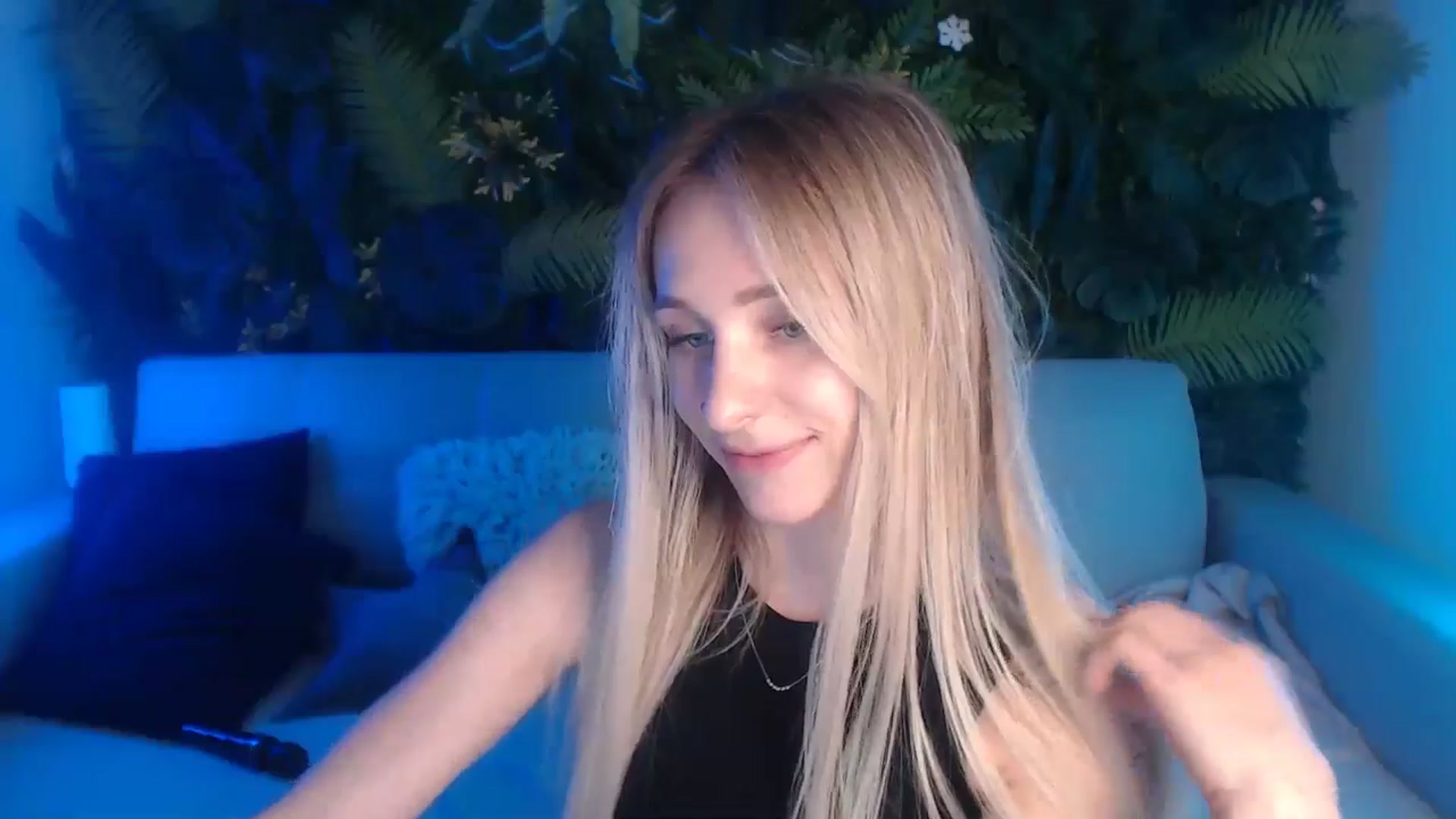 Gallery image thumbnail from Horny_Blond's myfreecams stream on, 06/05/2024, 12:39 image 8 of 20