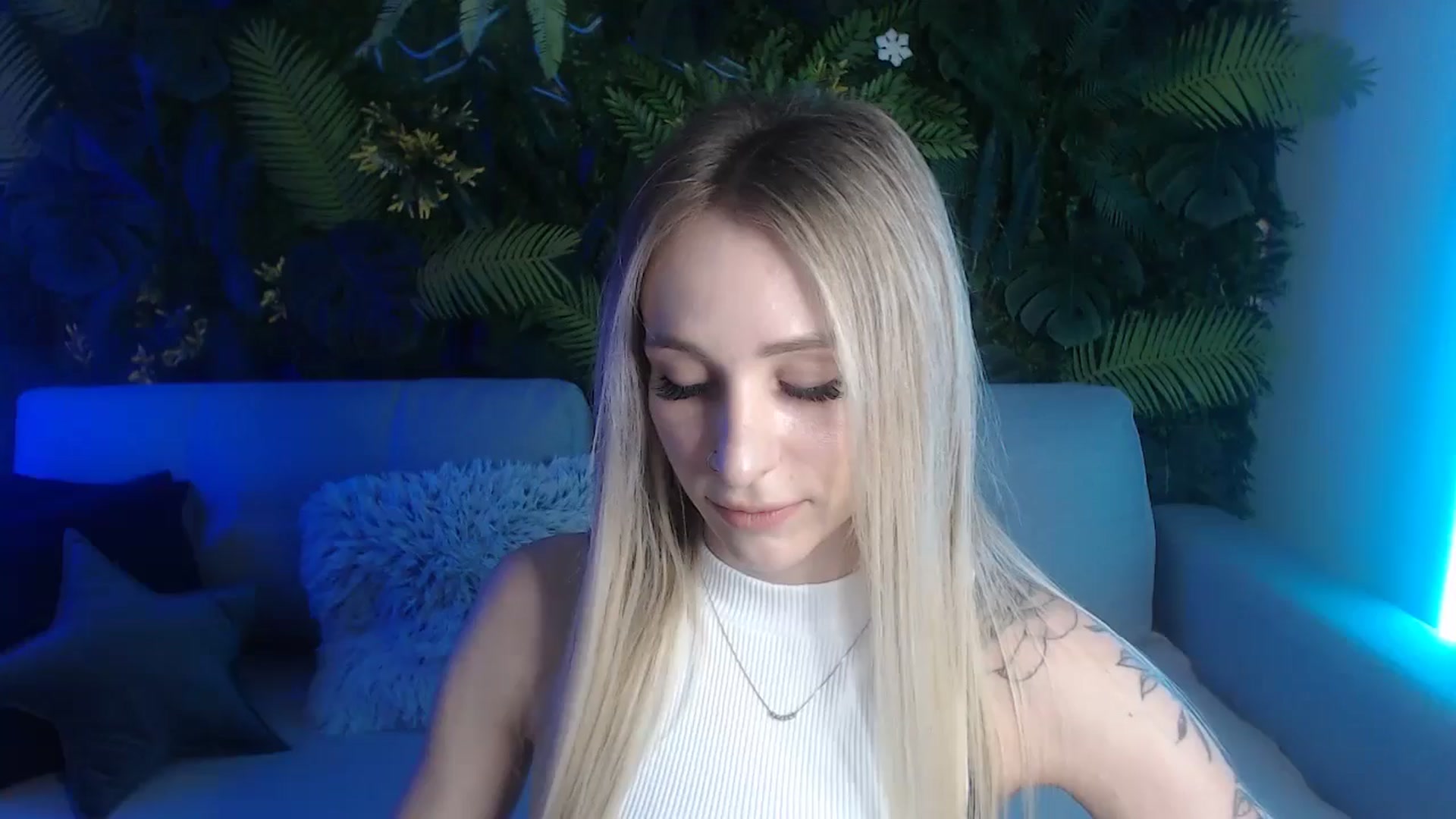 Gallery image thumbnail from Horny_Blond's myfreecams stream on, 06/07/2024, 08:39 image 1 of 20