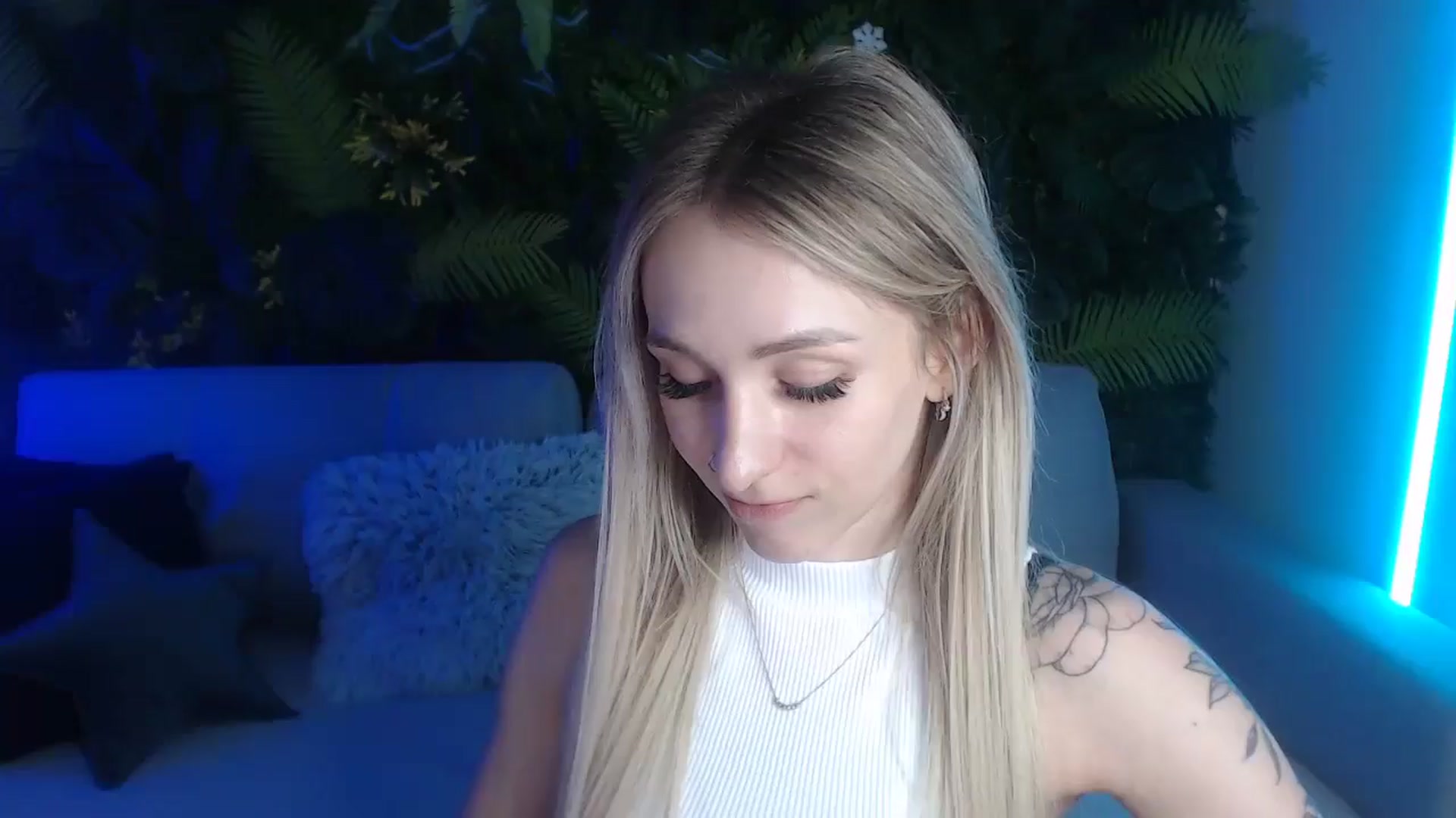 Gallery image thumbnail from Horny_Blond's myfreecams stream on, 06/07/2024, 09:11 image 9 of 20